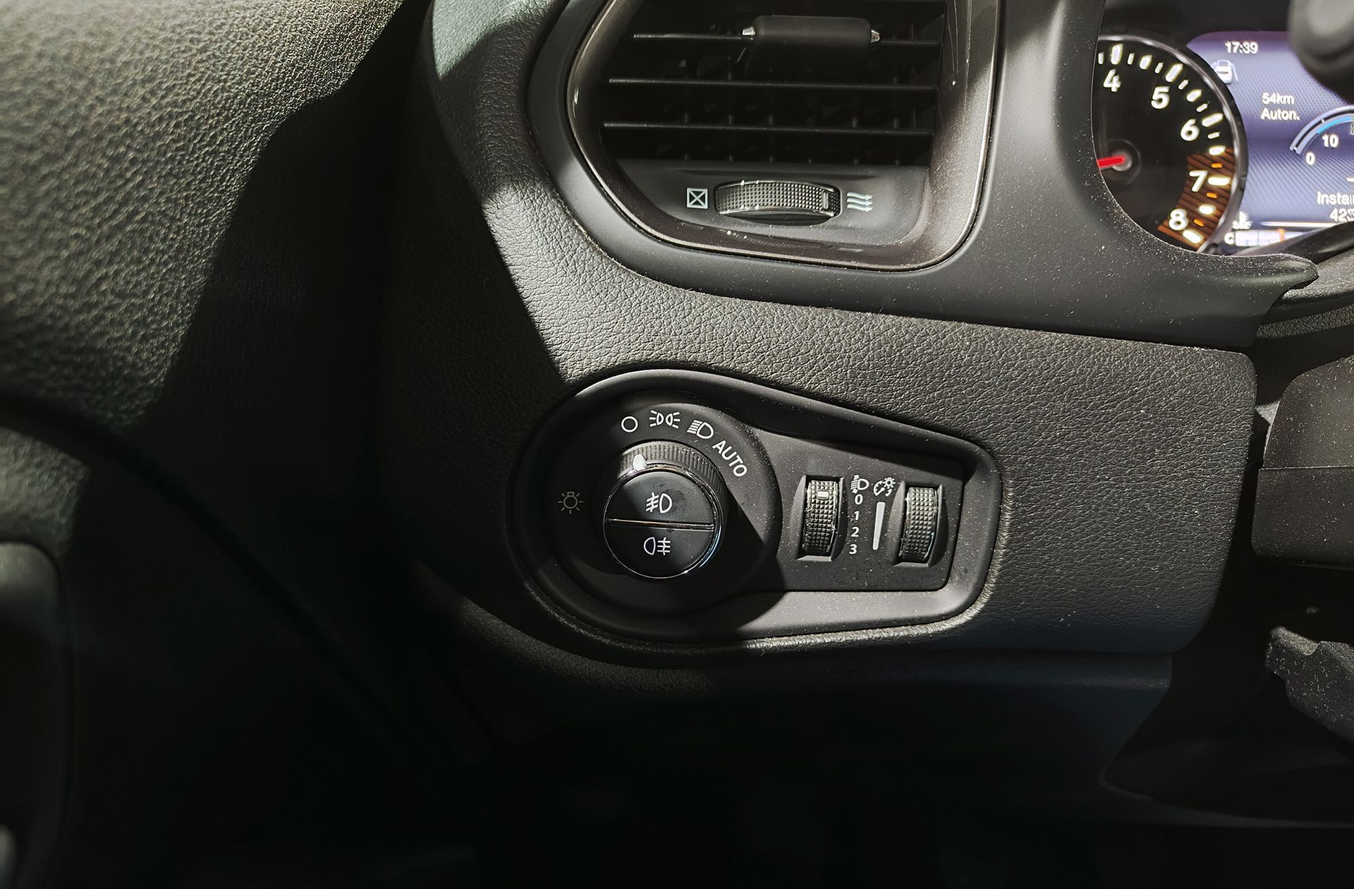 Jeep Renegade 1.0G Limited 4x2 - foto 19
