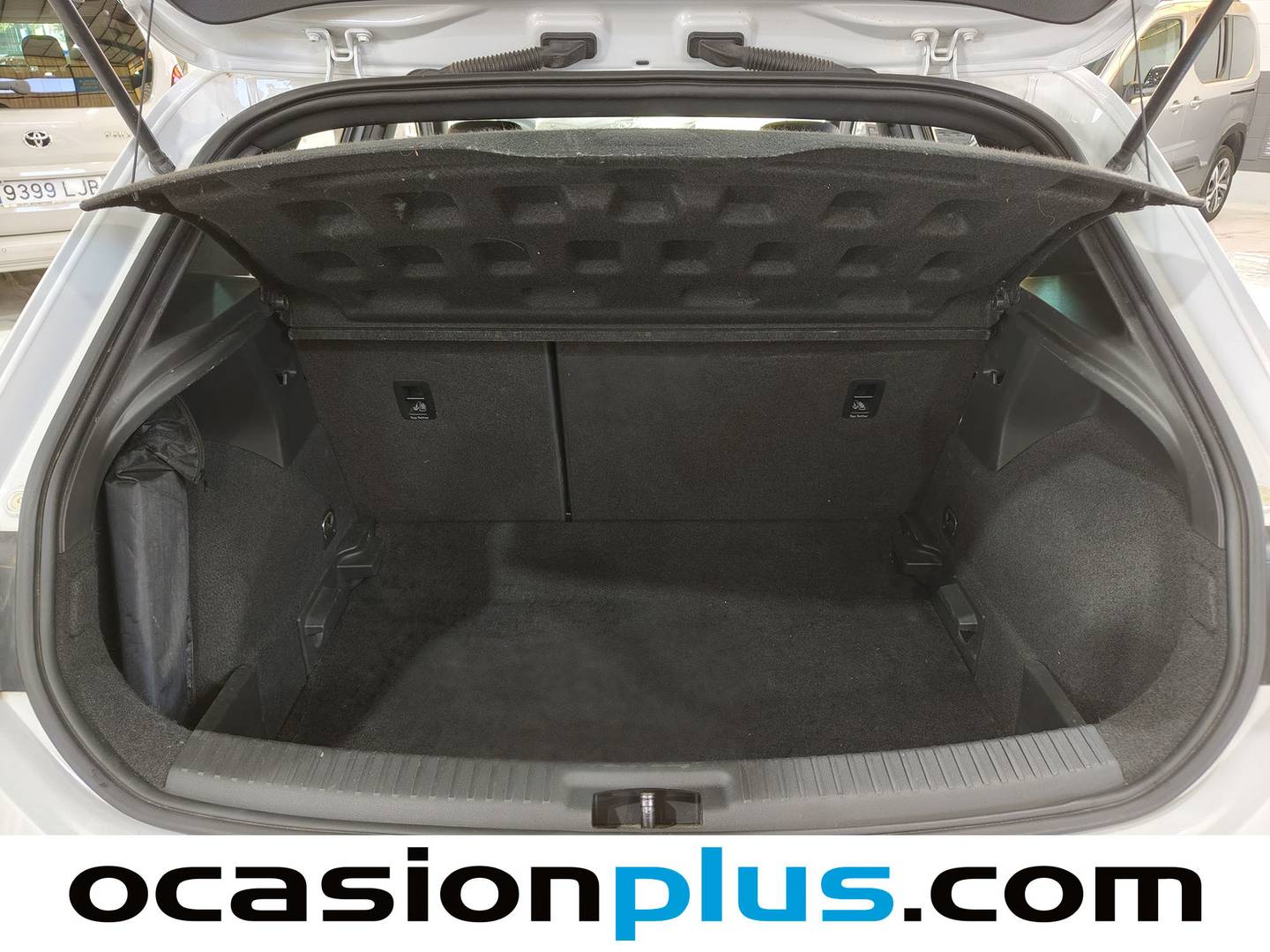 Fotos maletero Seat León Seat León 1.5 TSI S&S FR Black Edition (150 CV)