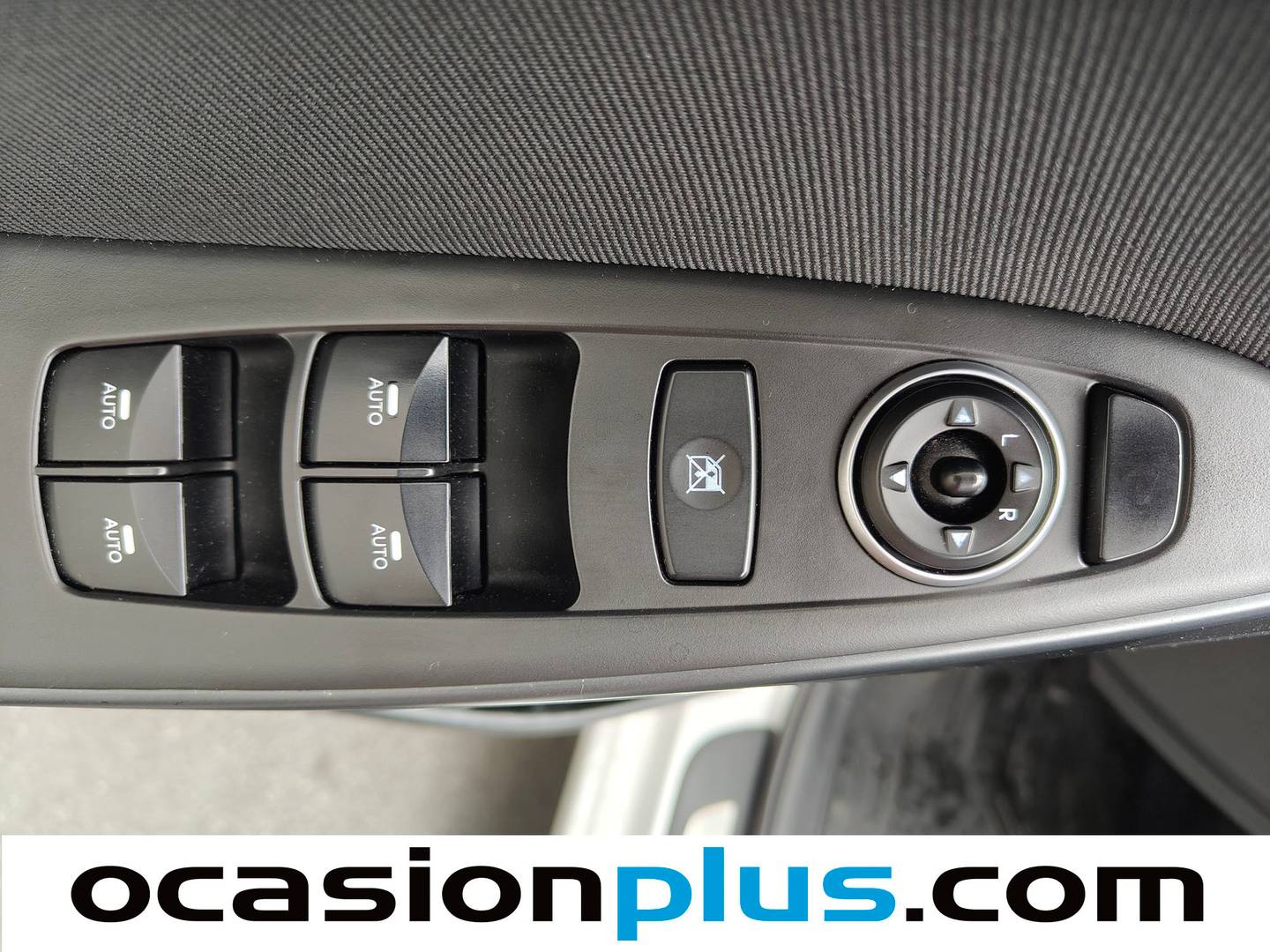 Hyundai i30 Hyundai i30 1.4 MPI BlueDrive Go! (100 CV) 100cv