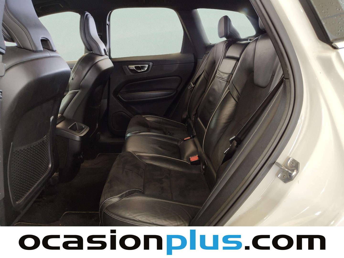 Foto asientos traseros Volvo XC60 Volvo XC60 D3 R-Design (150 CV)