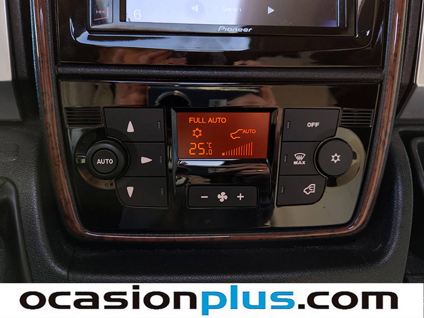 Foto Carthago Chic E line Carthago Chic E line I51Q Liner (177 CV) 4 Plazas