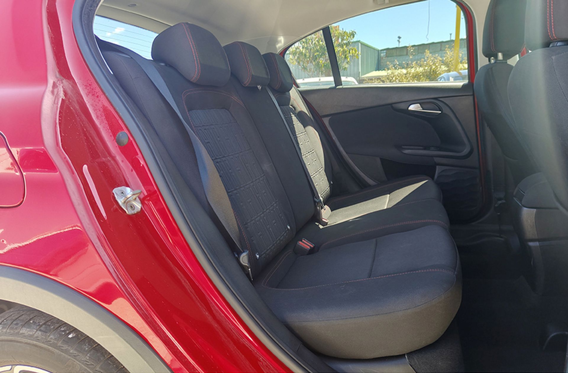 Fiat Tipo 1.5 Hybrid Red DCT - foto 17