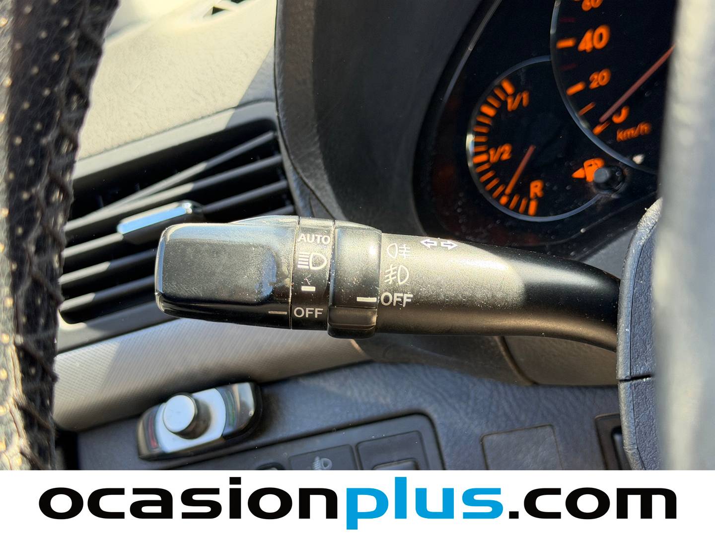 Equipamiento del Toyota Avensis Toyota Avensis 2.2 D-4D Sol (150 CV)