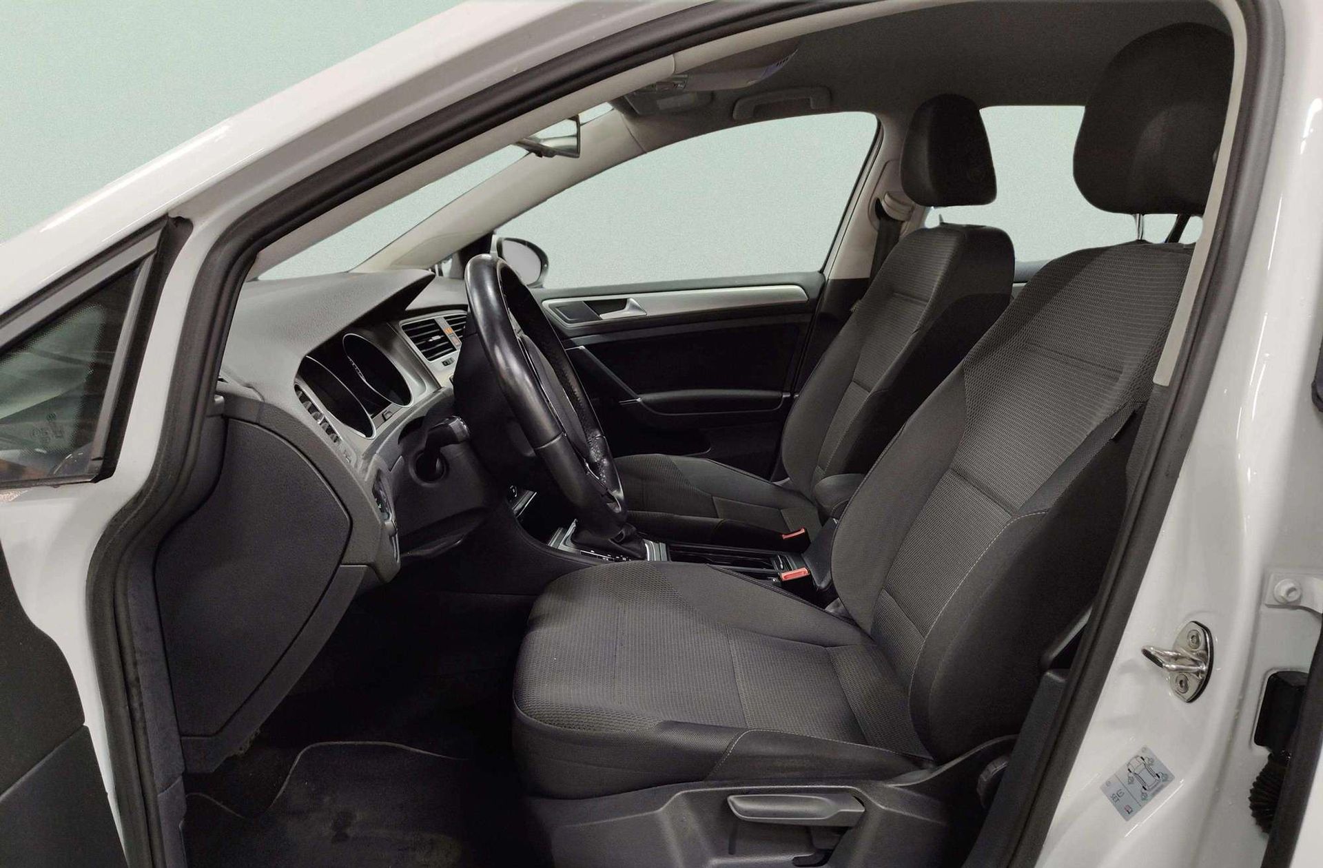 Volkswagen Golf Advance 1.6 TDI BMT DSG - foto 16
