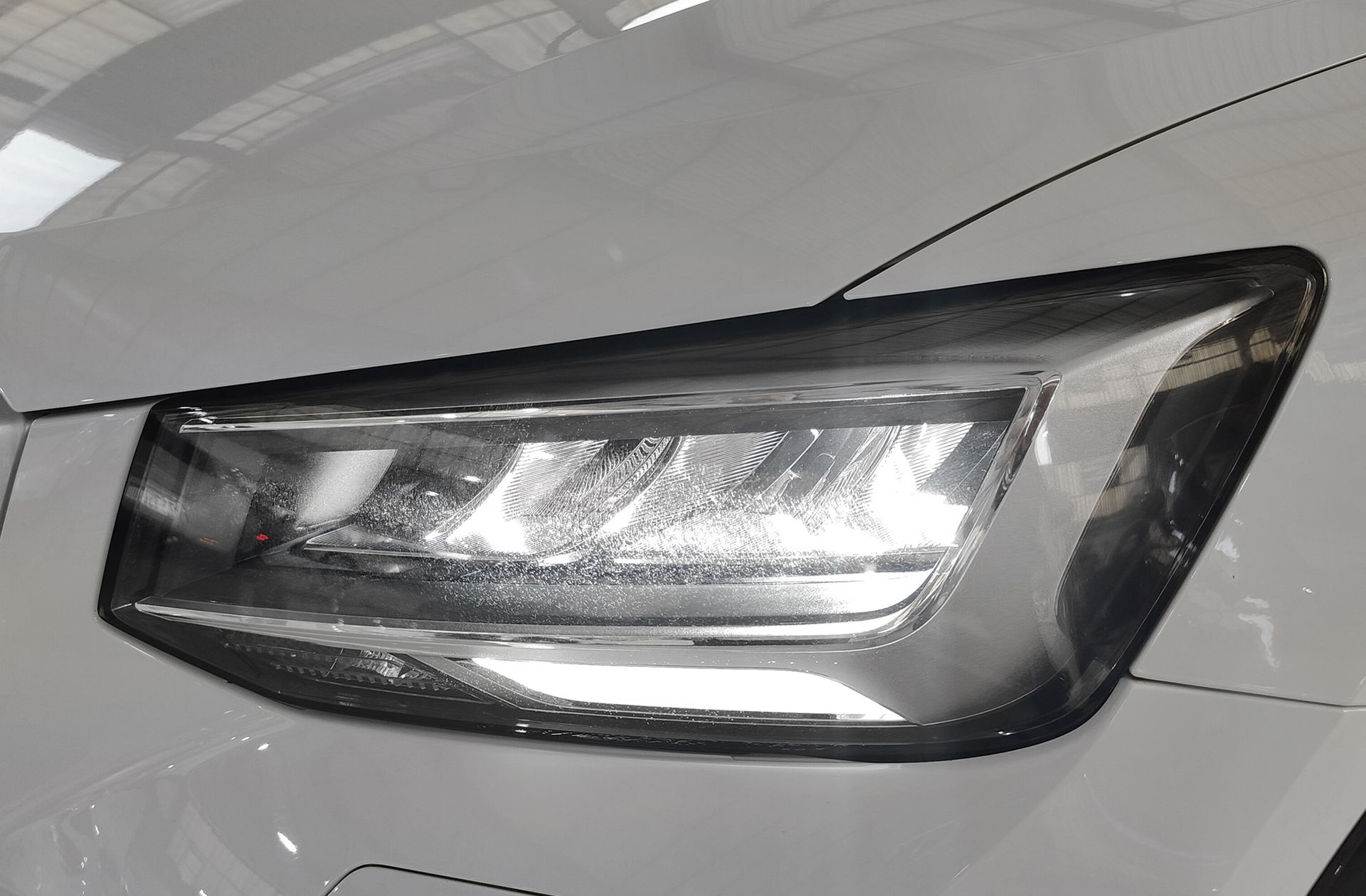 Audi Q2 Advanced 35 TFSI - foto 12