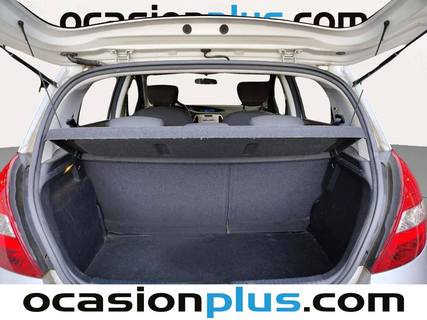 Foto asientos delanteros Hyundai i20 Hyundai i20 1.2 Classic AA Key (78 CV)