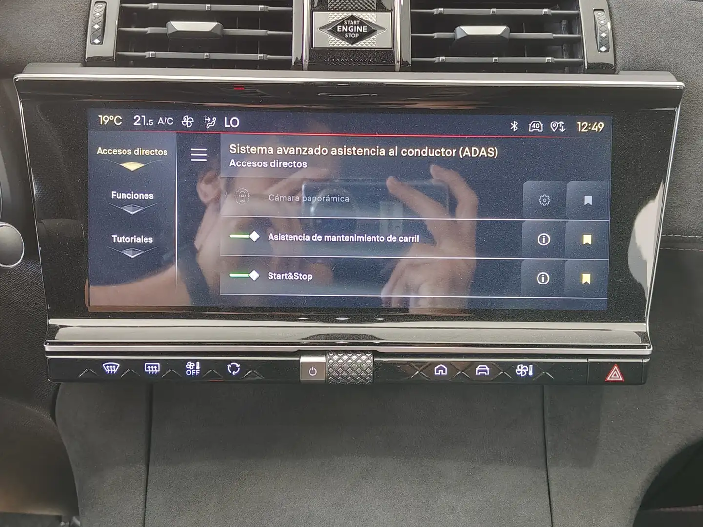 Foto DS DS 7 DS DS7 Crossback BlueHDi 130 Performance Line Auto (130 CV)