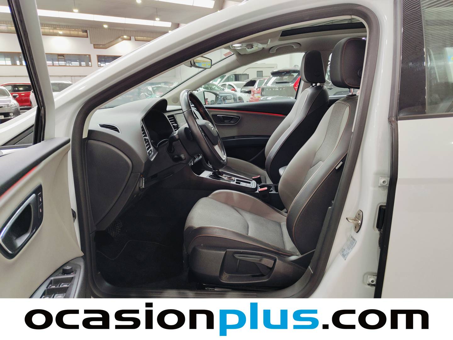 Foto asientos delanteros Seat León Seat Leon Xperience 2.0 TDI S&S  4Drive DSG6 (184 CV)