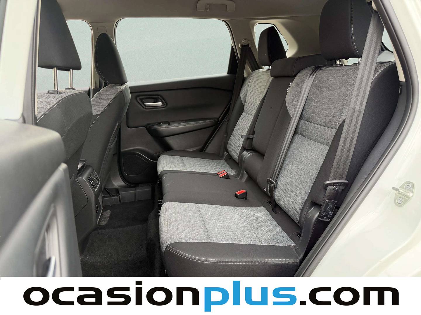 Foto asientos traseros Nissan X-TRAIL Nissan X-Trail 1.5 e-4orce Acenta 4x4 Auto (213 CV)