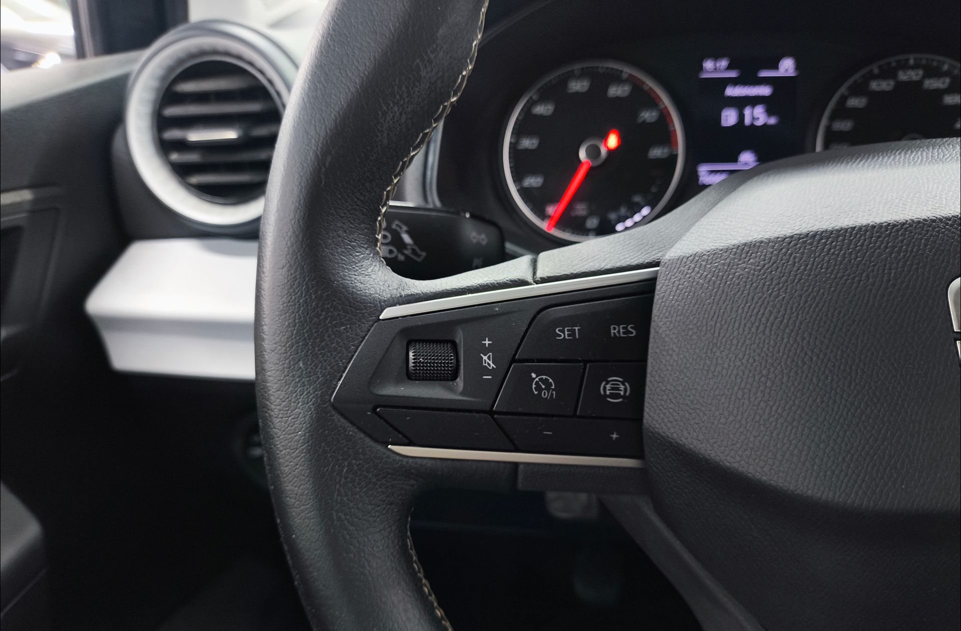 SEAT Ibiza 1.0 TSI Style Plus - foto 27
