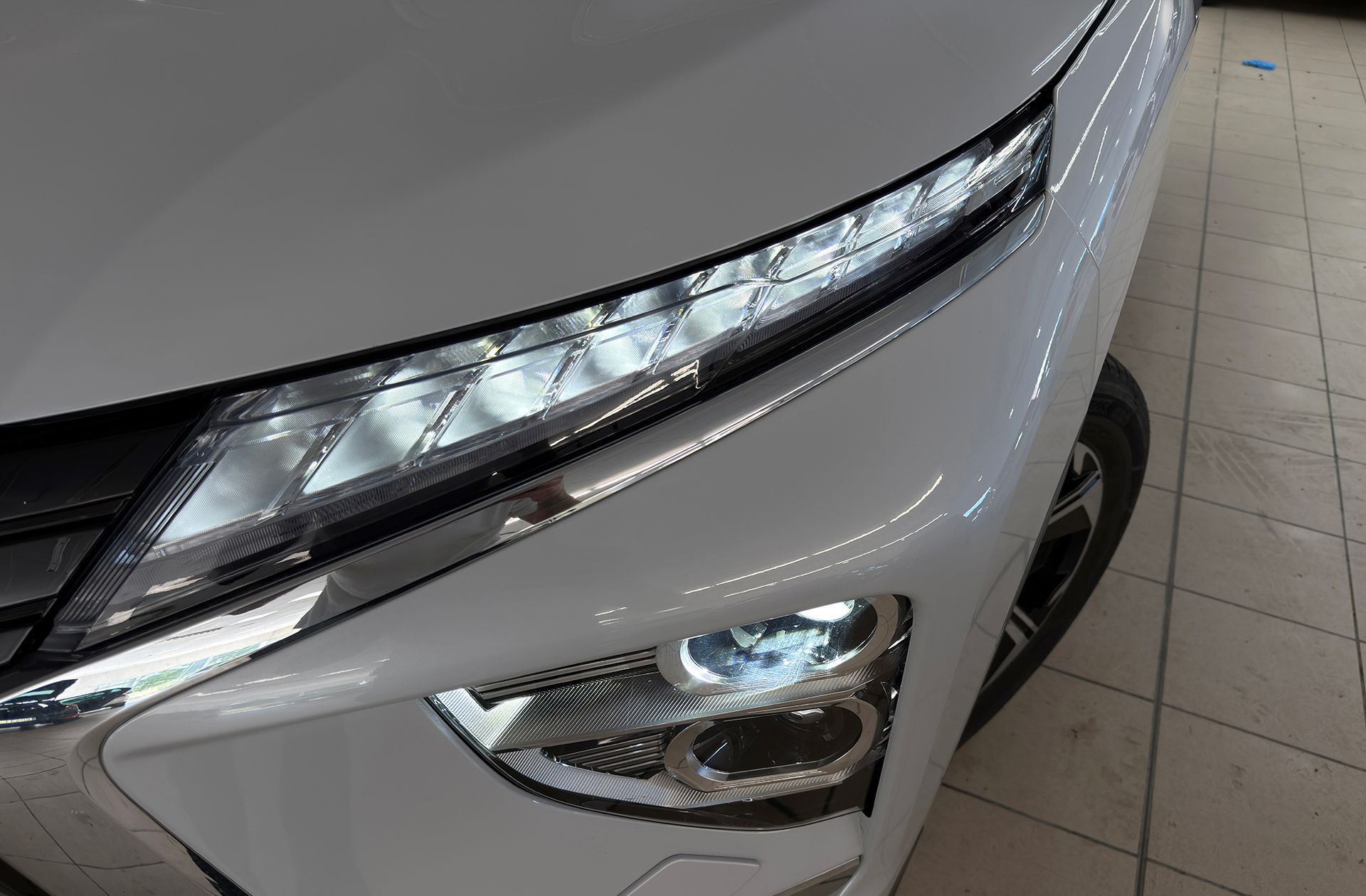 Mitsubishi Eclipse Cross 2.4 PHEV Kaiteki 4WD - foto 15