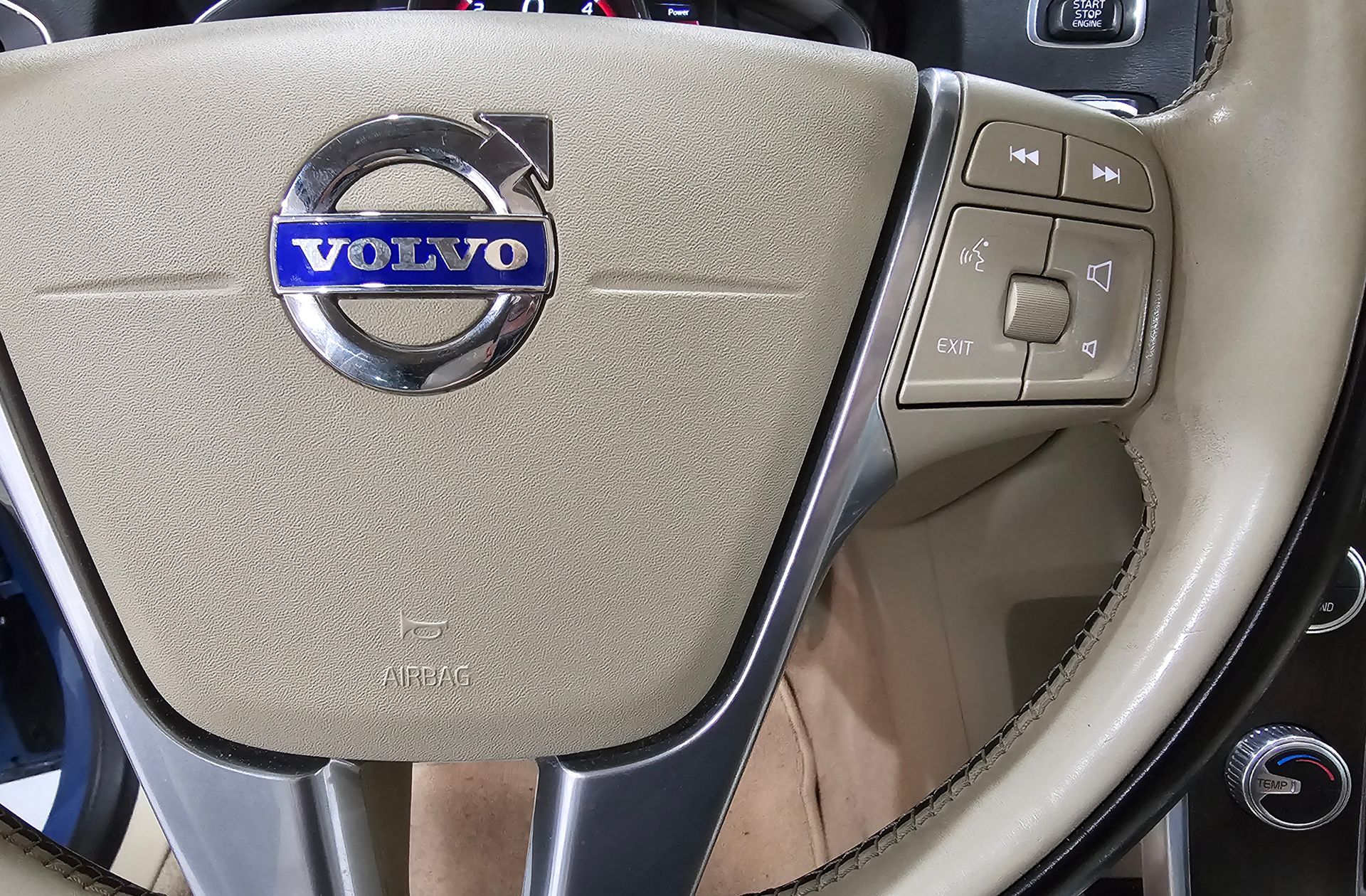 Volvo V60 D3 Summum - foto 26