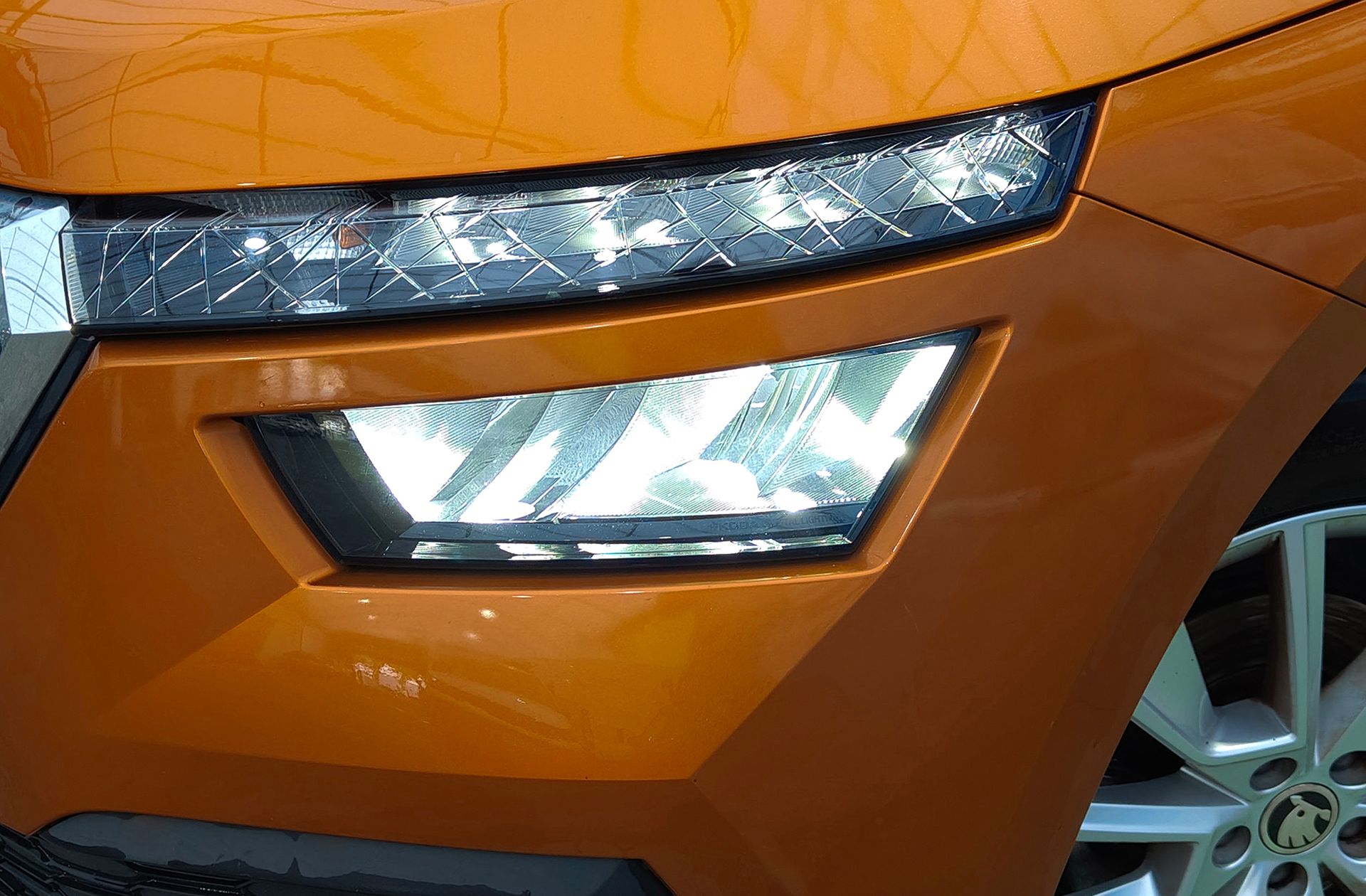 Škoda Kamiq 1.0 TSI Emotion - foto 15