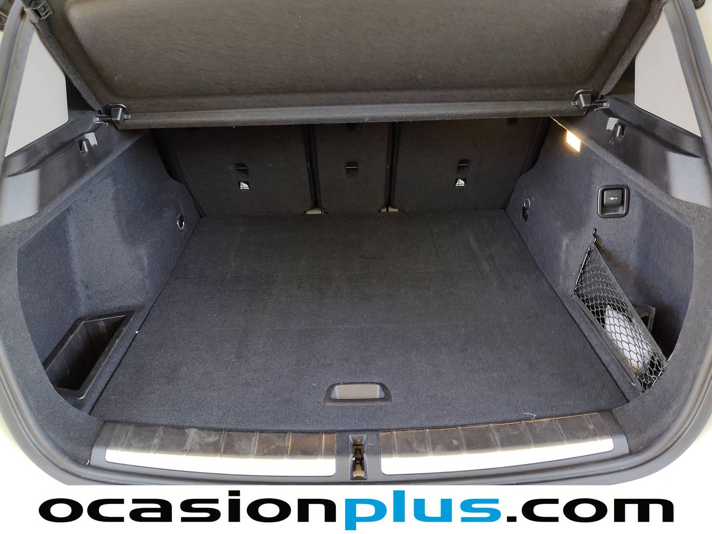 Fotos maletero BMW X1 BMW X1 sDrive18d (150 CV)