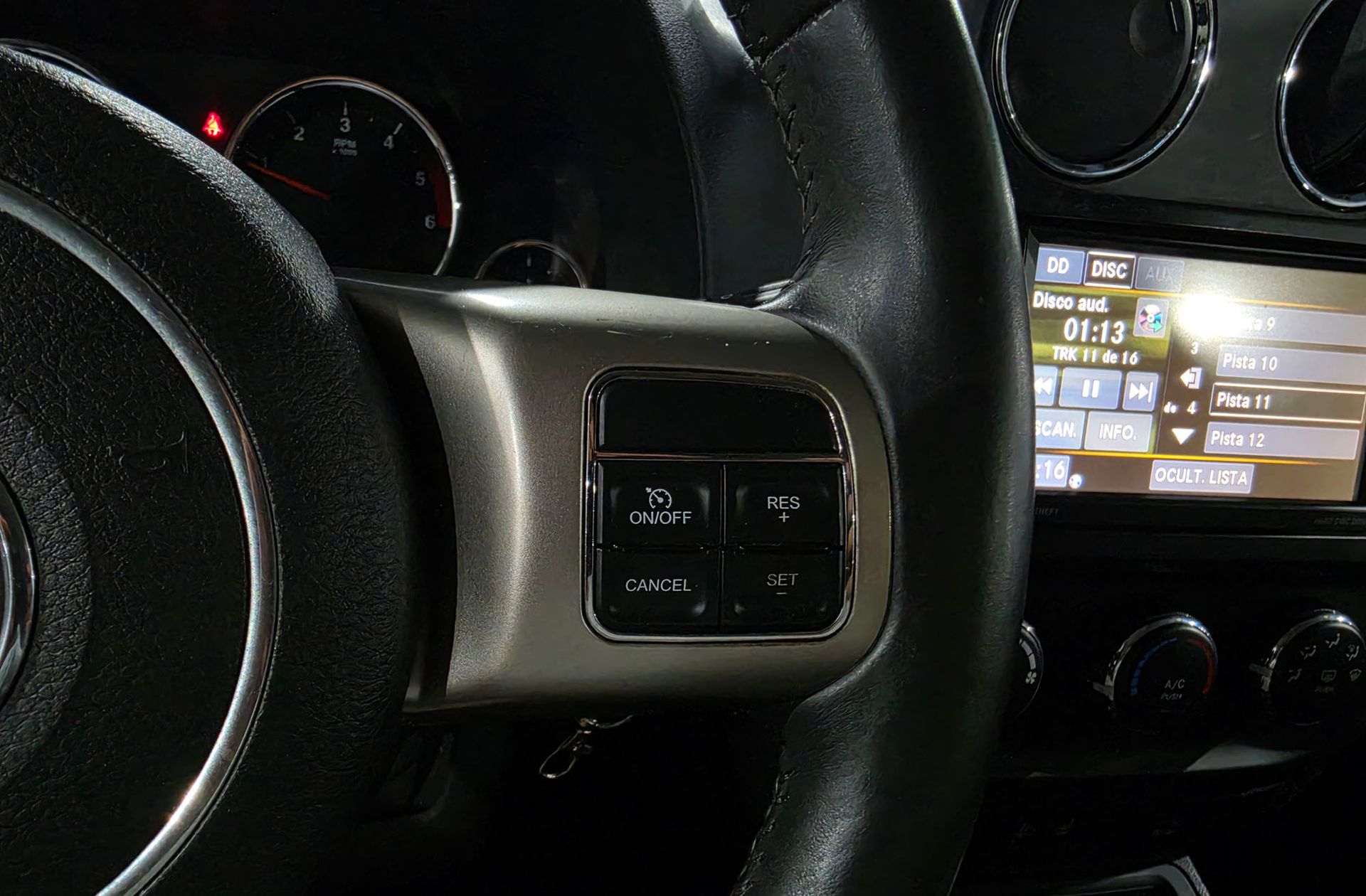 Jeep Compass 2.2 CRD North 4x2 - foto 22