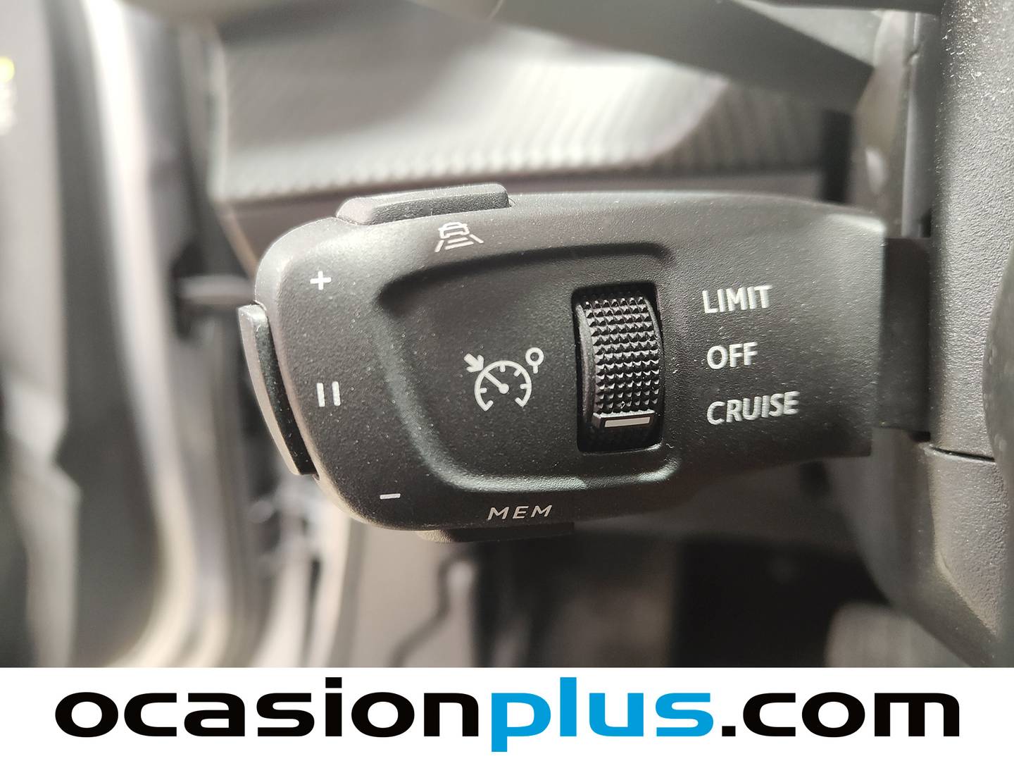 Peugeot 2008 Peugeot 2008 Allure Hybrid eDCS6 (136 CV) de ocasión