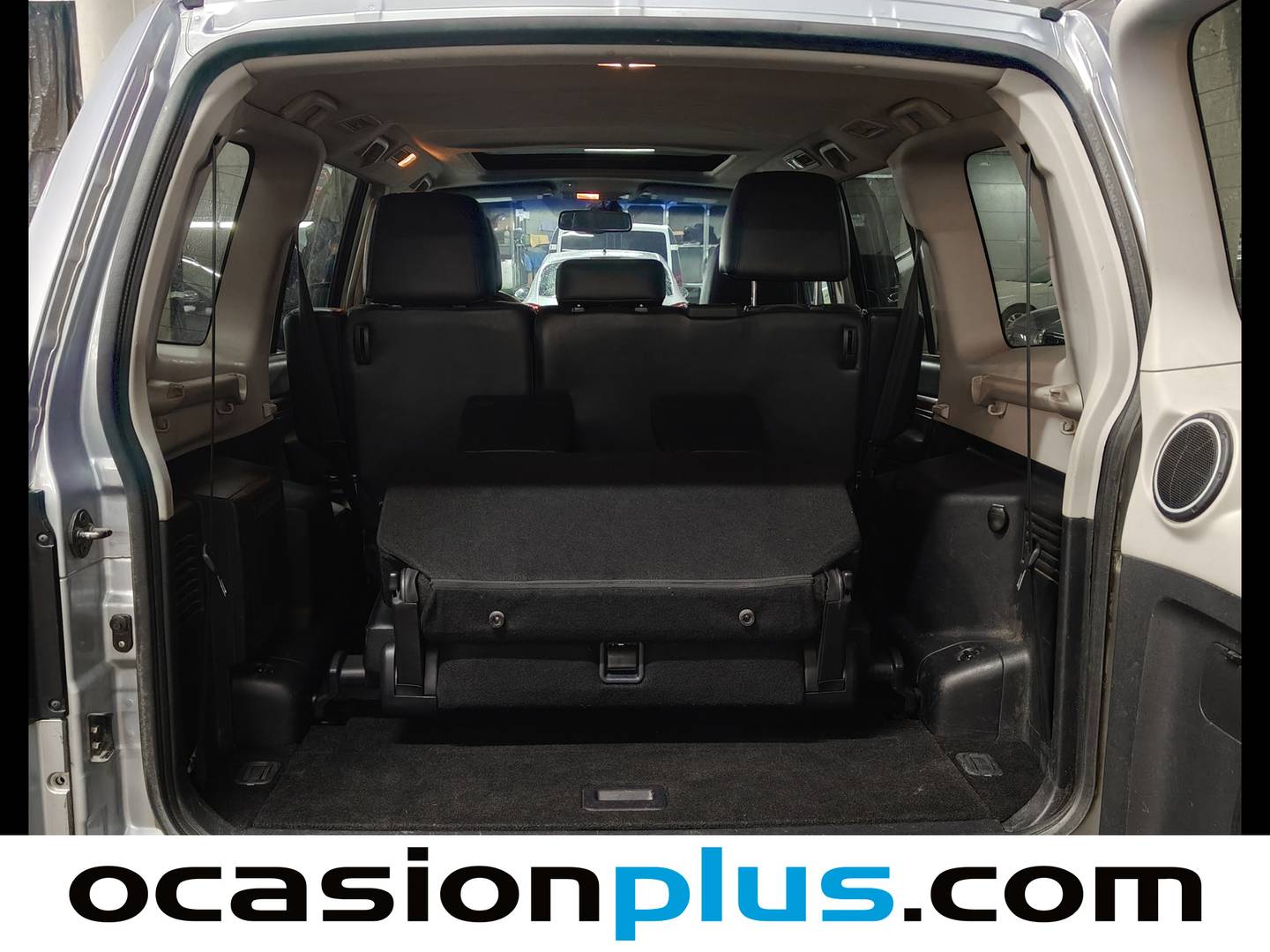 Fotos maletero Mitsubishi Montero Mitsubishi Montero 3.2 DI-D Kaiteki (170 CV) 7 Plazas