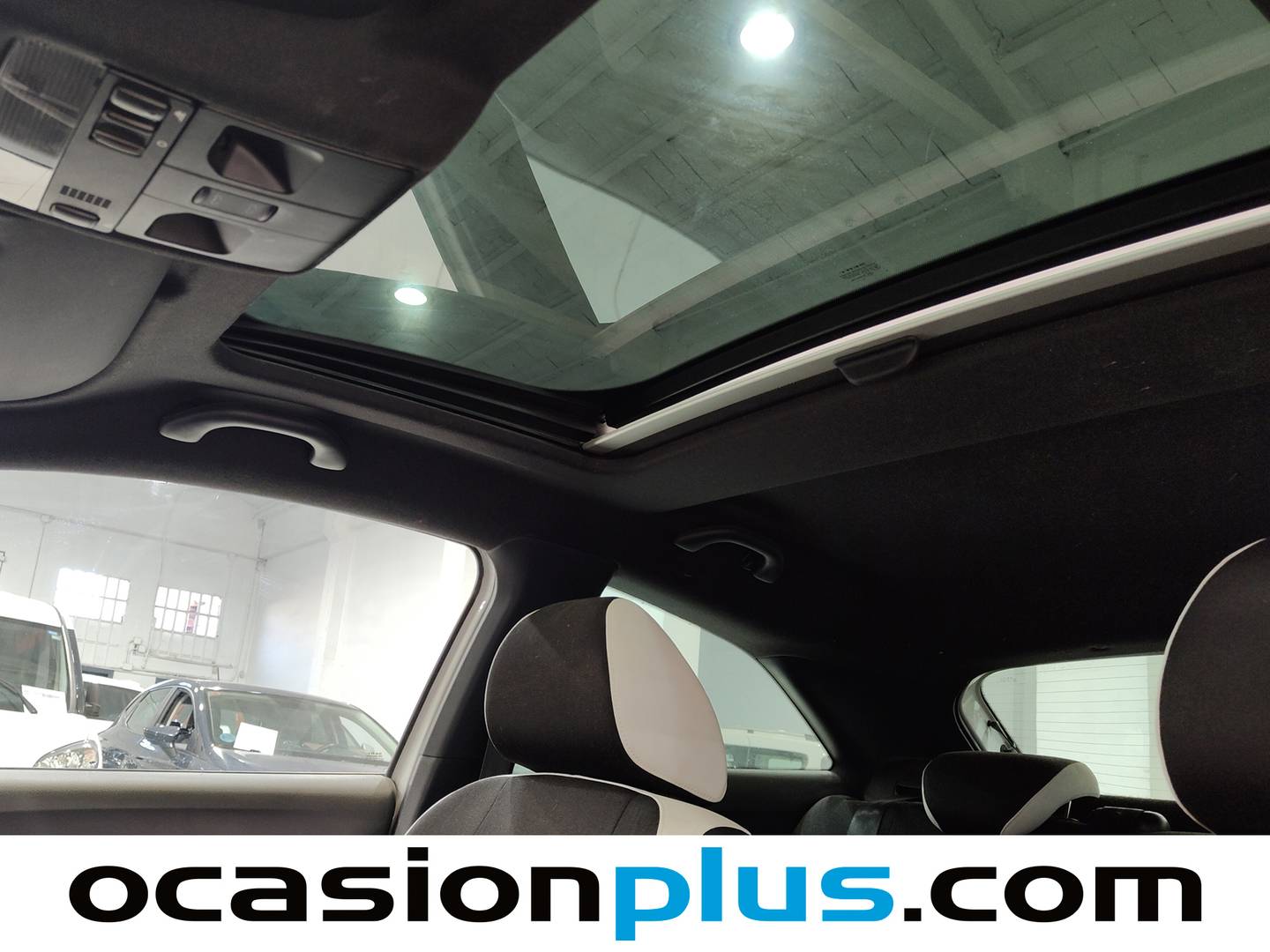 Extras y acabados del Seat Ibiza Seat Ibiza SC 1.4 TSI Cupra DSG (180 CV)