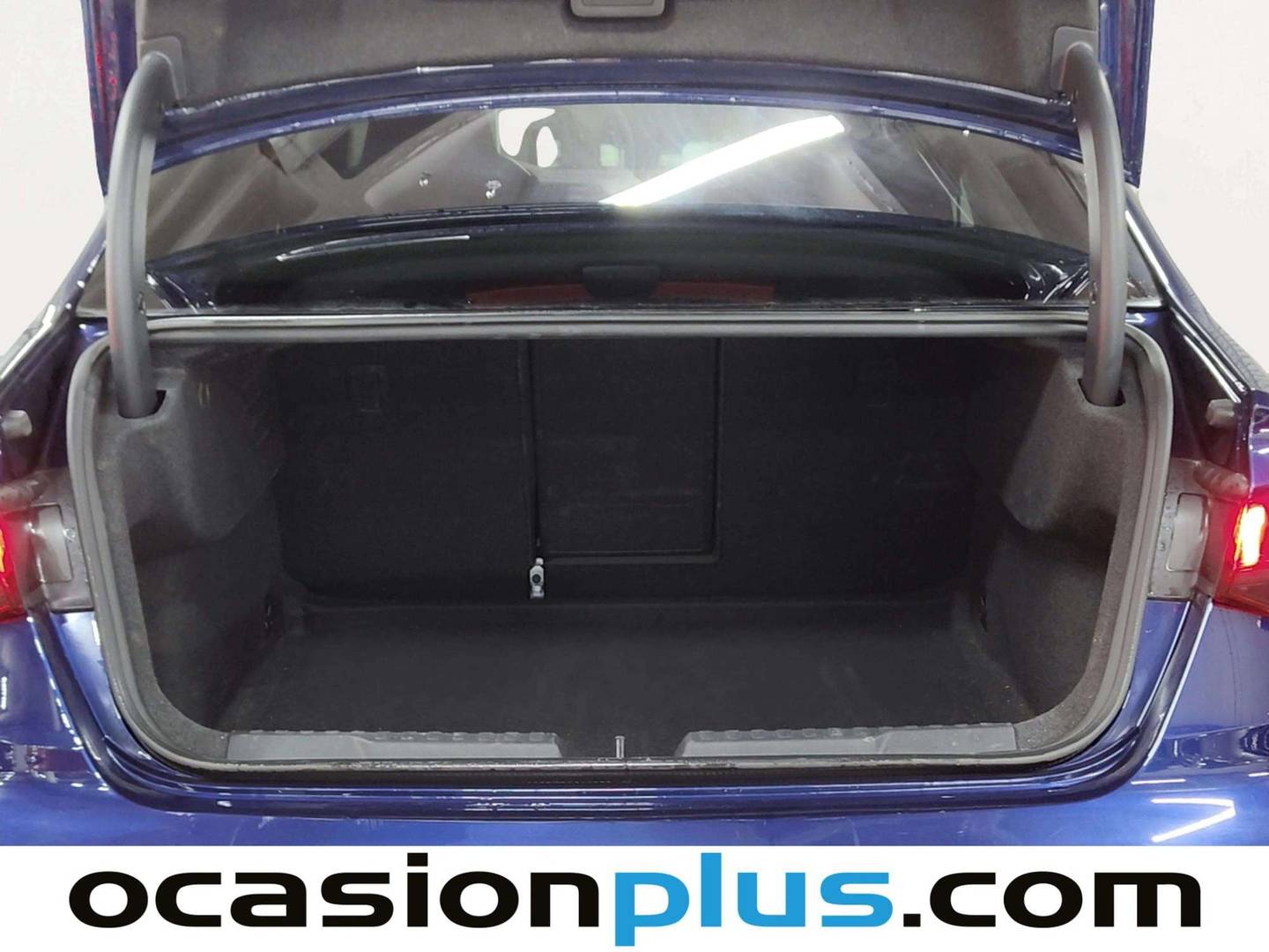 Fotos maletero Audi A3 Audi A3 Sedan Black line 35 TFSI (150 CV) S tronic