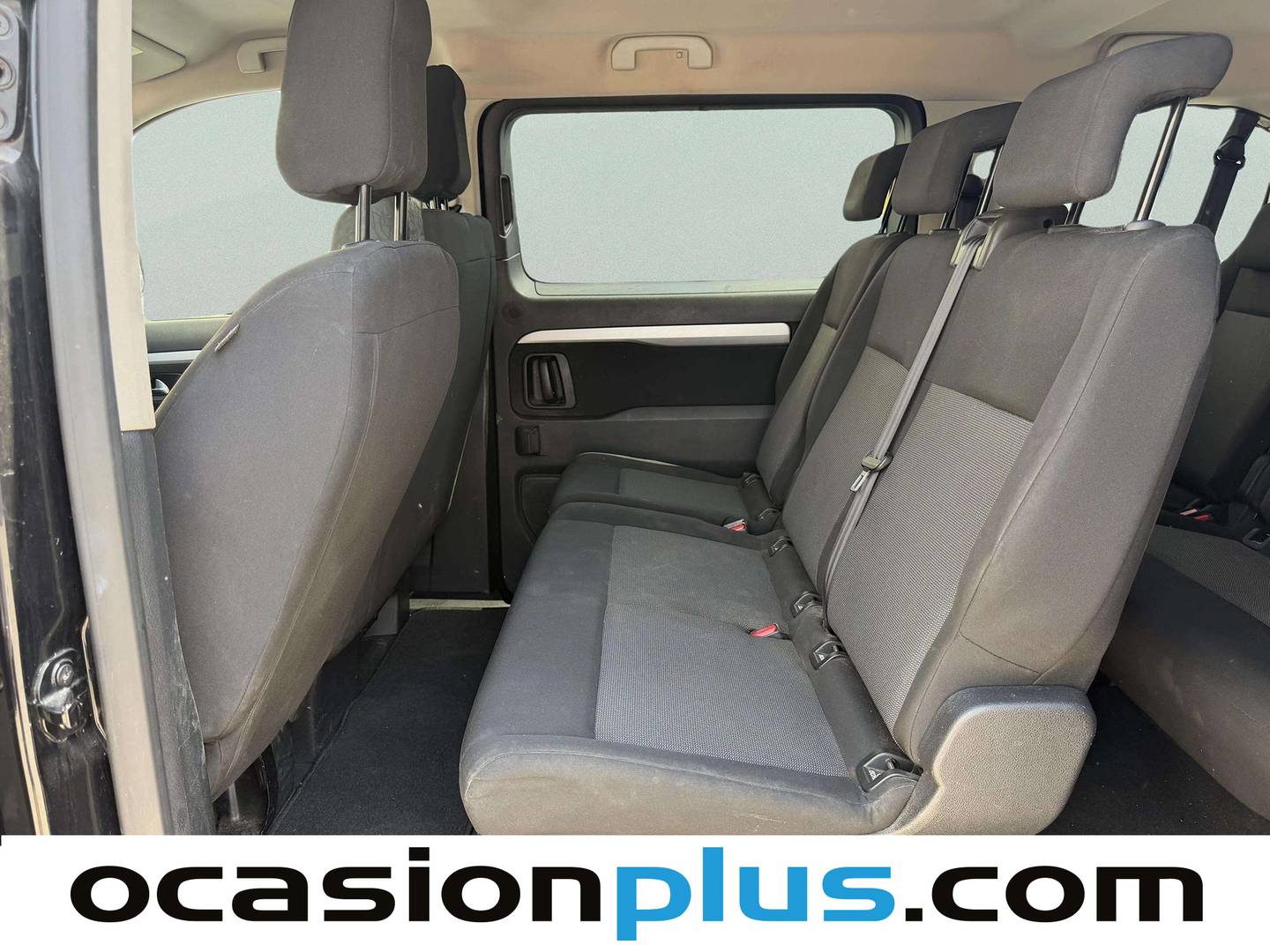 Foto asientos traseros Toyota Proace Verso Toyota Proace Verso 2.0 D SHUTTLE + PACK ACTIVE L1 (150 CV) 9 plazas