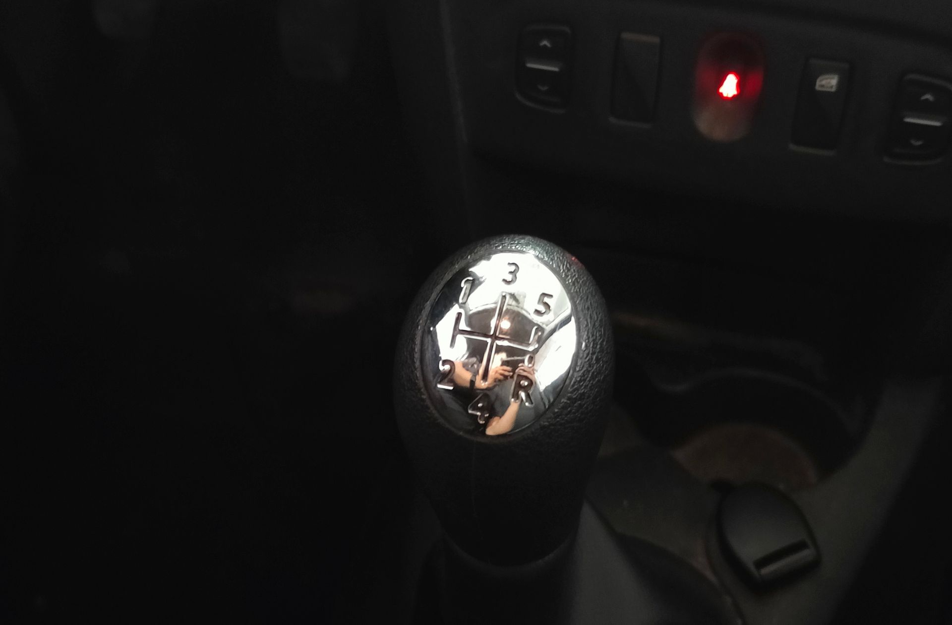 Dacia Logan MCV Laureate TCe - foto 5
