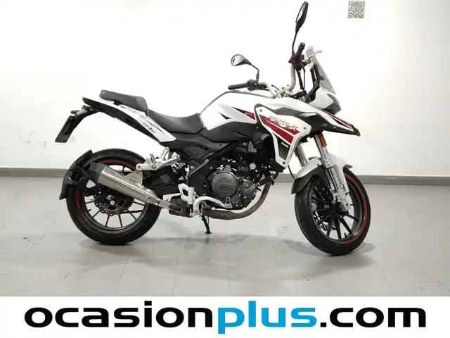 Benelli TRK 251 (26 CV) de segunda mano