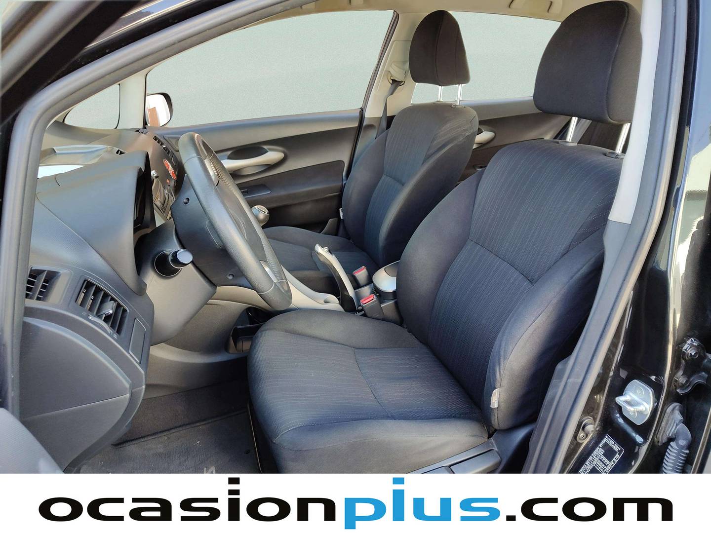 Foto asientos delanteros Toyota Auris Toyota Auris 1.4 D-4D Auris (90 CV)