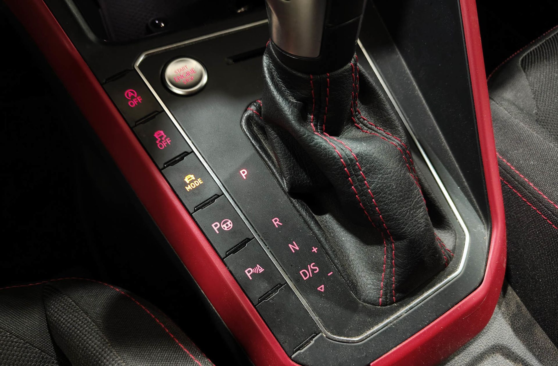 Volkswagen Polo GTI 2.0 TSI DSG - foto 34