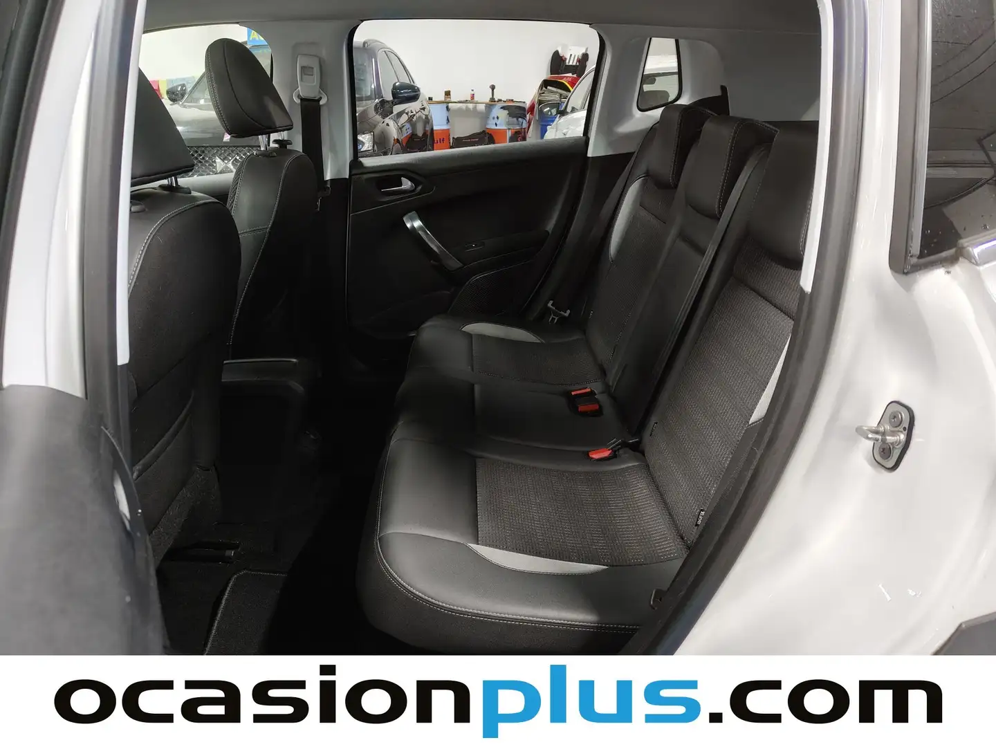 Foto Peugeot 2008 Peugeot 2008 BlueHDi 120 S&S Allure (120 CV)