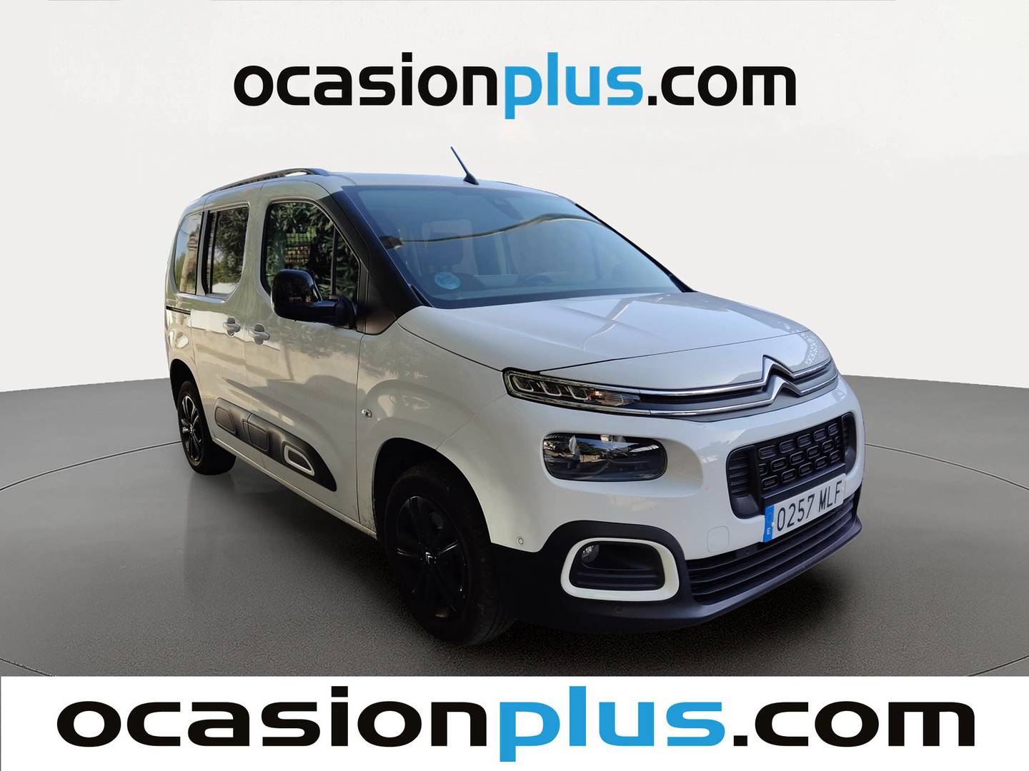 Foto delantera Citroën Berlingo Citroën Berlingo BlueHDi 130 S&S Talla M Shine (130 CV) derecha