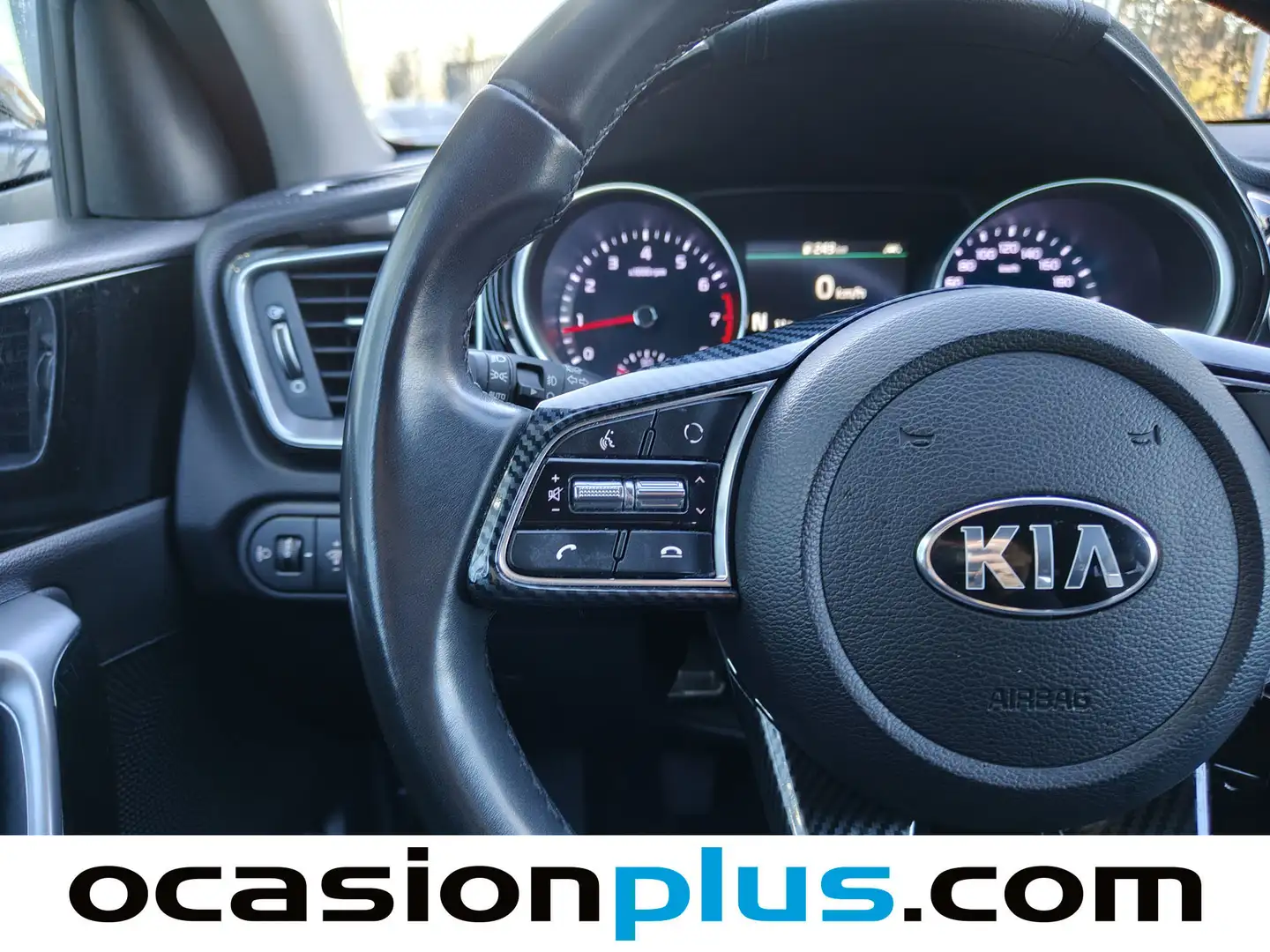 Foto KIA XCeed Kia XCeed 1.5 MHEV iMT Tech 118 kW (160 CV)