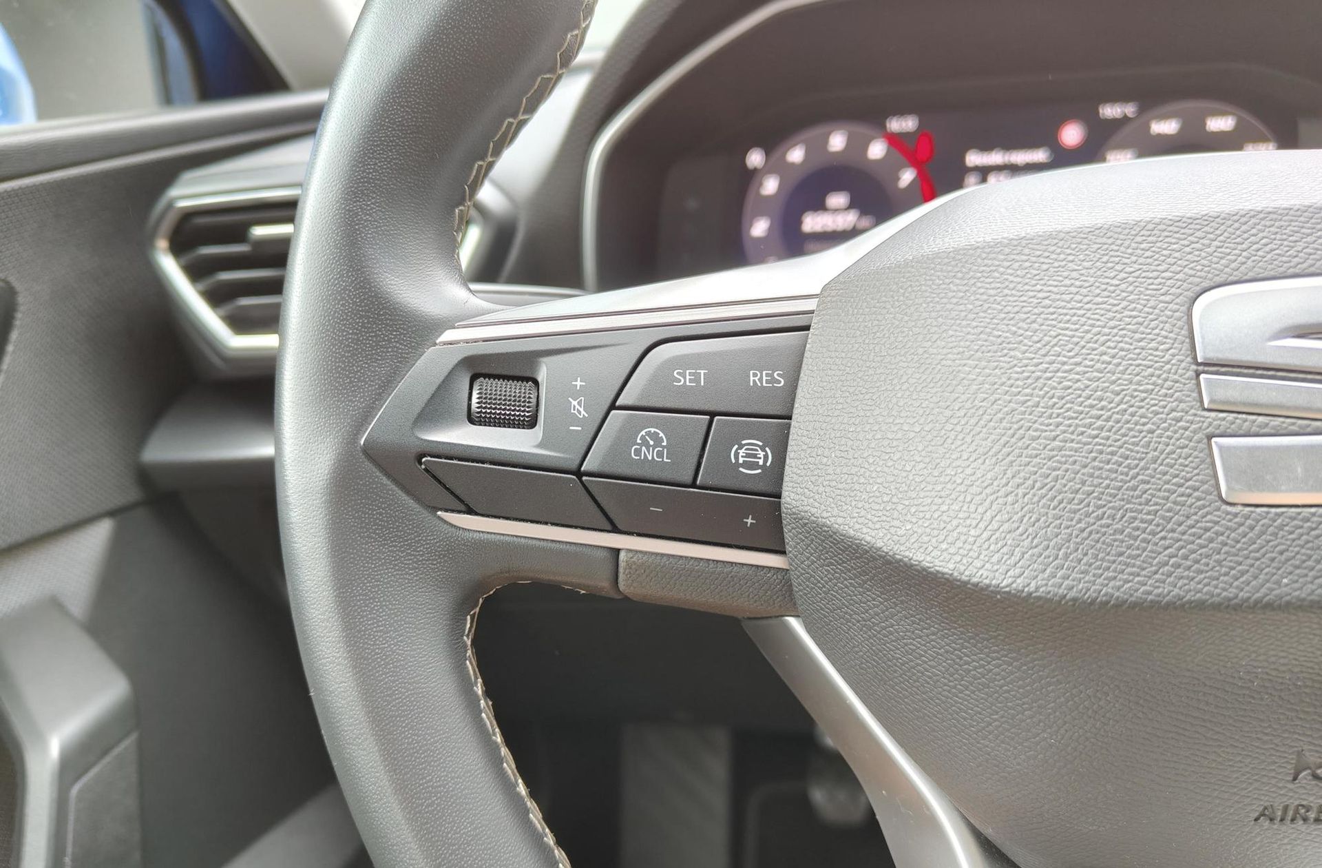 SEAT León 1.5 TSI Style 25 Aniversario - foto 28