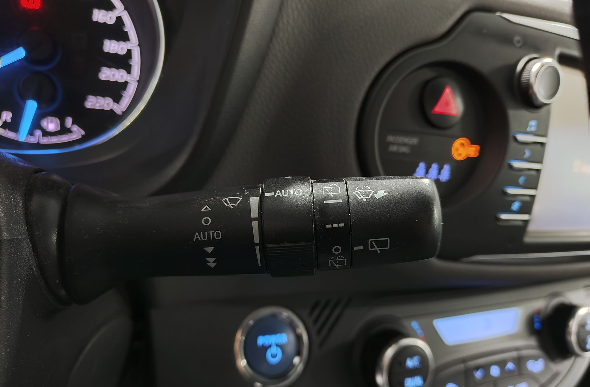 Toyota Yaris 1.5 Hybrid Active - foto 29