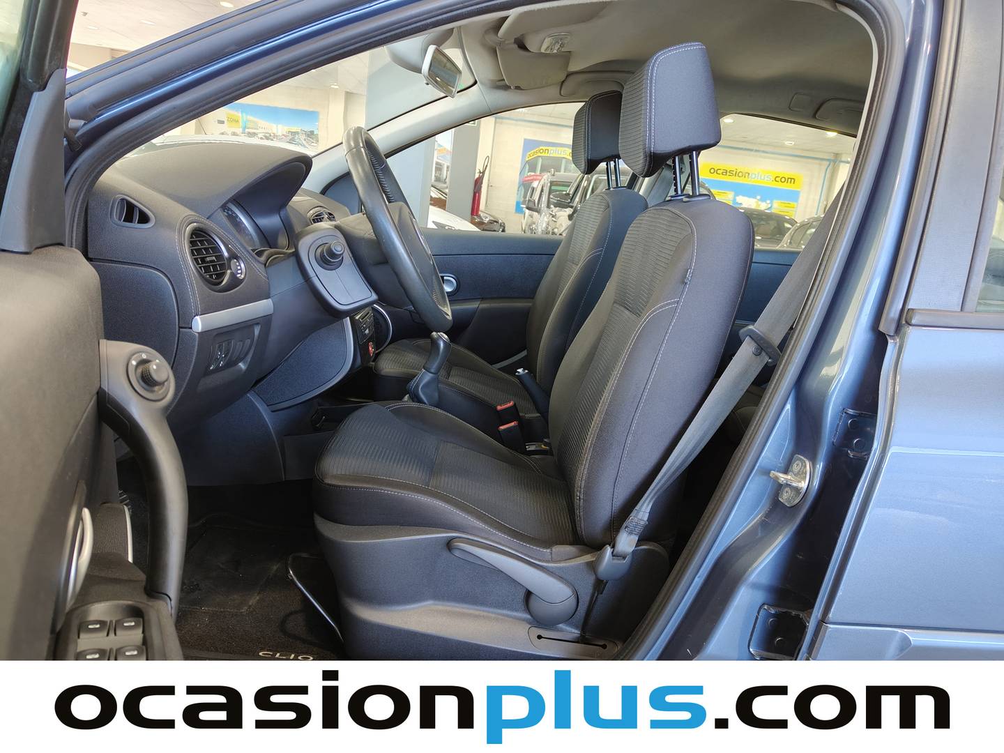 Foto asientos delanteros Renault Clio Renault Clio Grand Tour Expression eco2 TCe (100 CV)