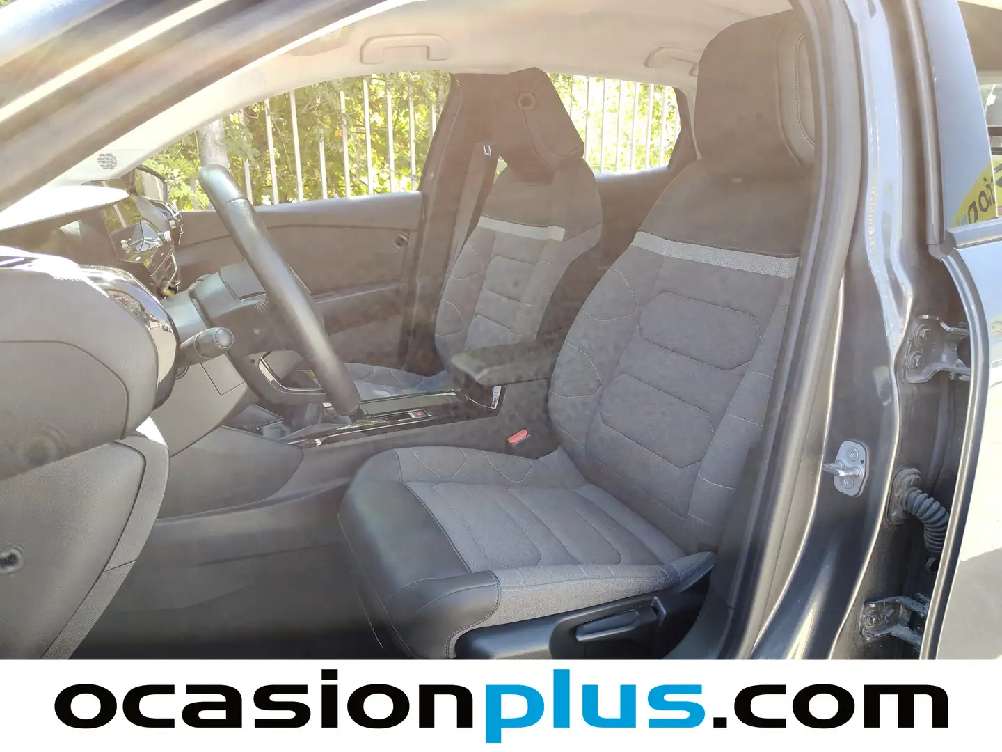 Foto Citroën C4 Citroen C4 PureTech 130 S&S 6v Feel Pack (130 CV)