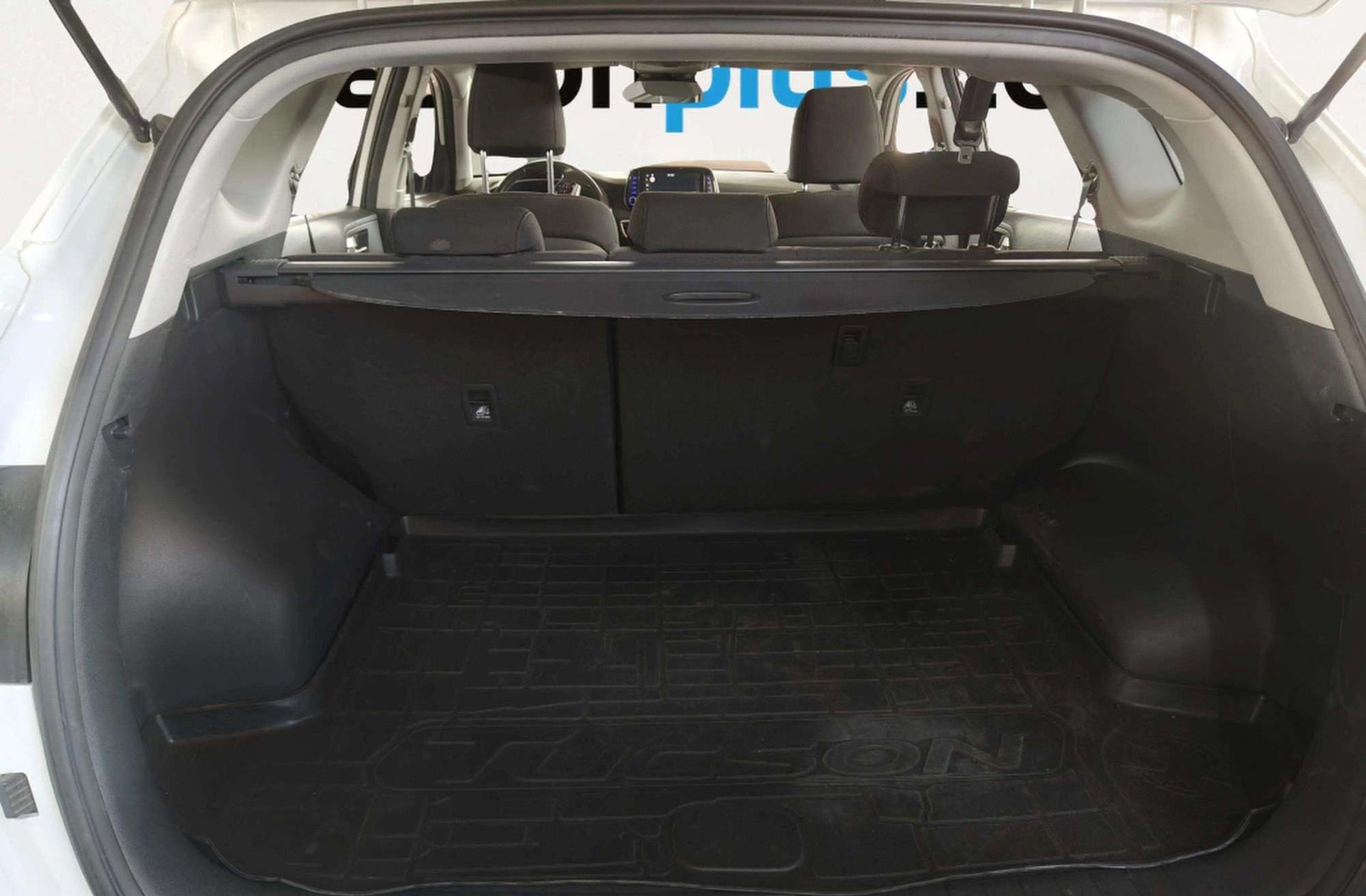 Hyundai Tucson 1.6 GDI SLE 4x2 - foto 16
