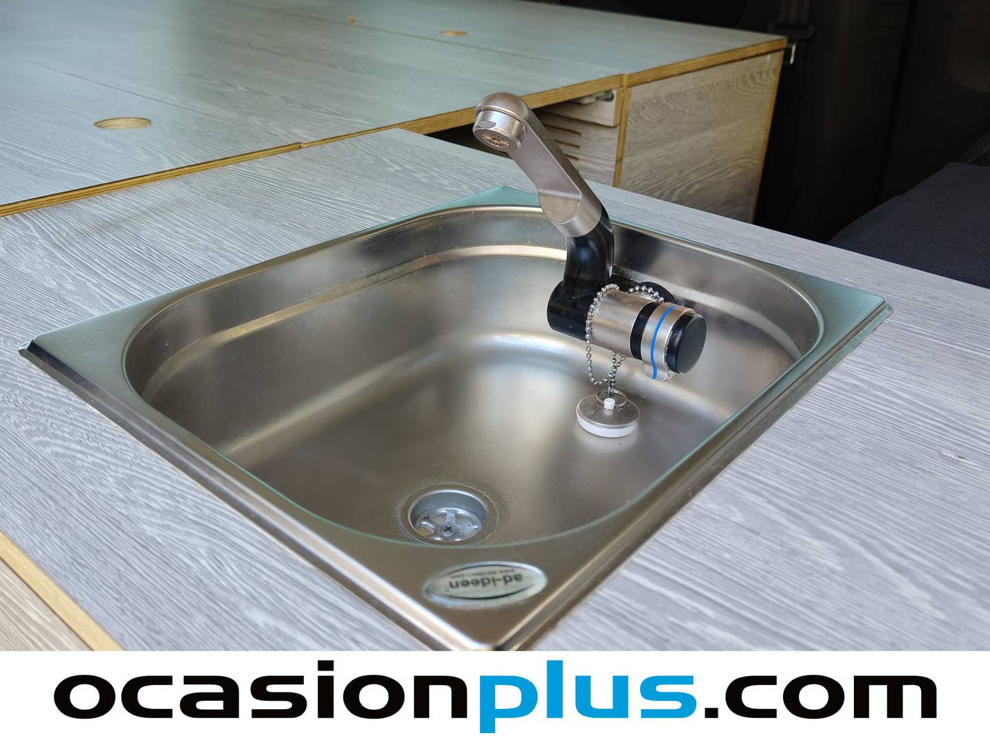 Equipamiento del Peugeot Traveller Peugeot Traveller BlueHDi 180 Active Long EAT6 (180 CV) Camperizada 4 plazas