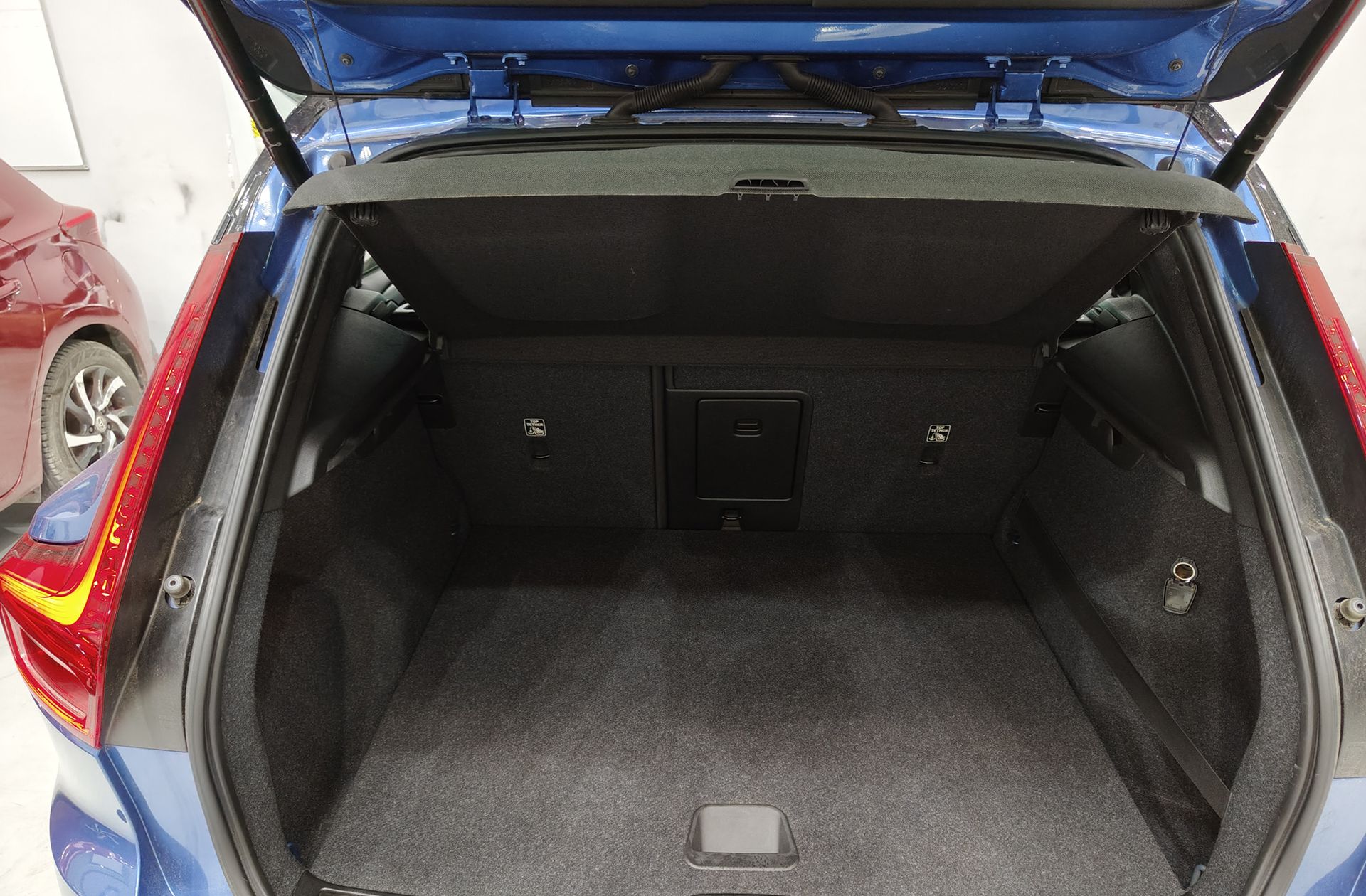 Volvo XC40 D3 R-Design - foto 20