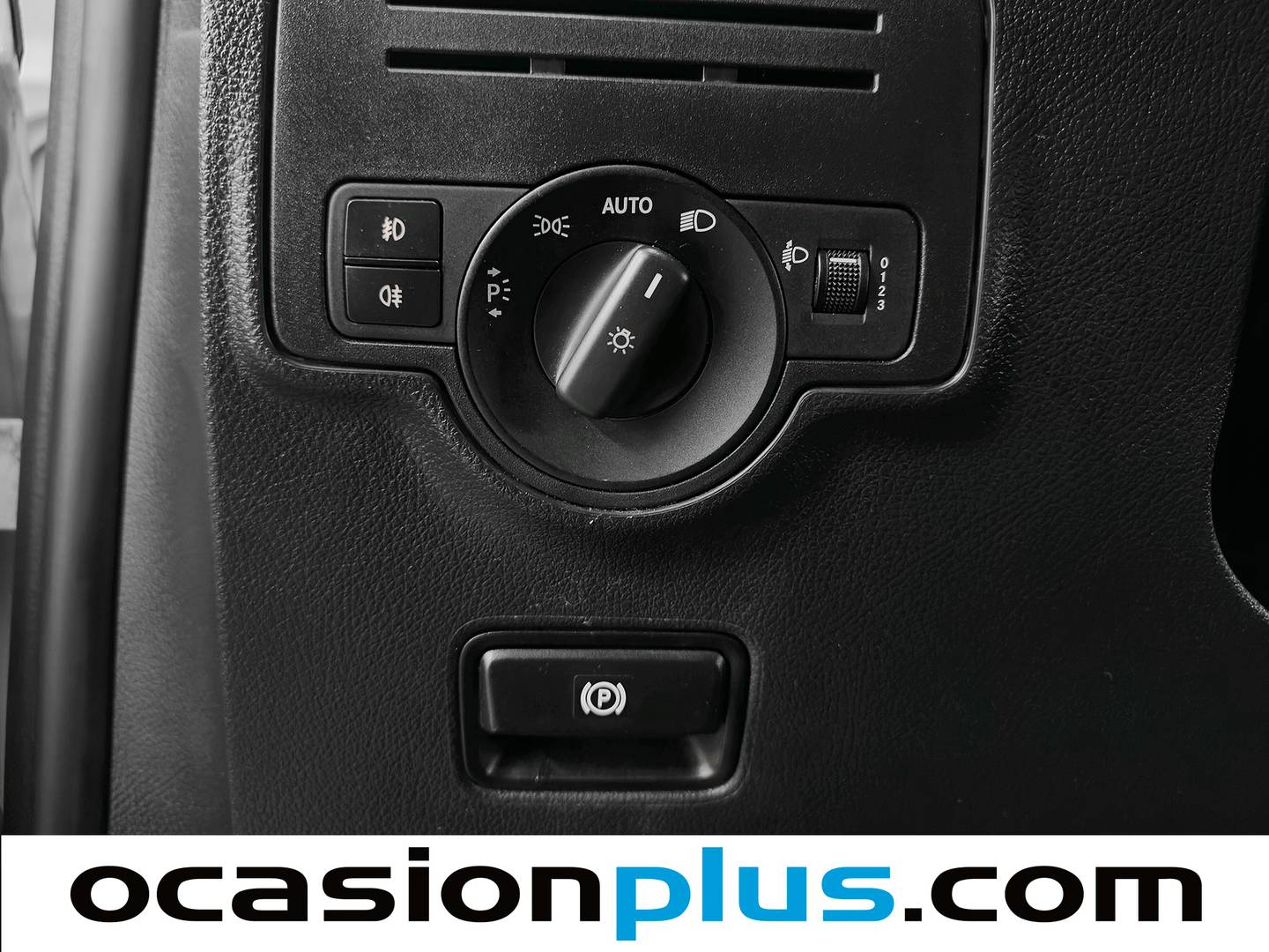 Extras y acabados del Mercedes Vito Mercedes Vito Furgon 111 CDI Compacta (114 CV)