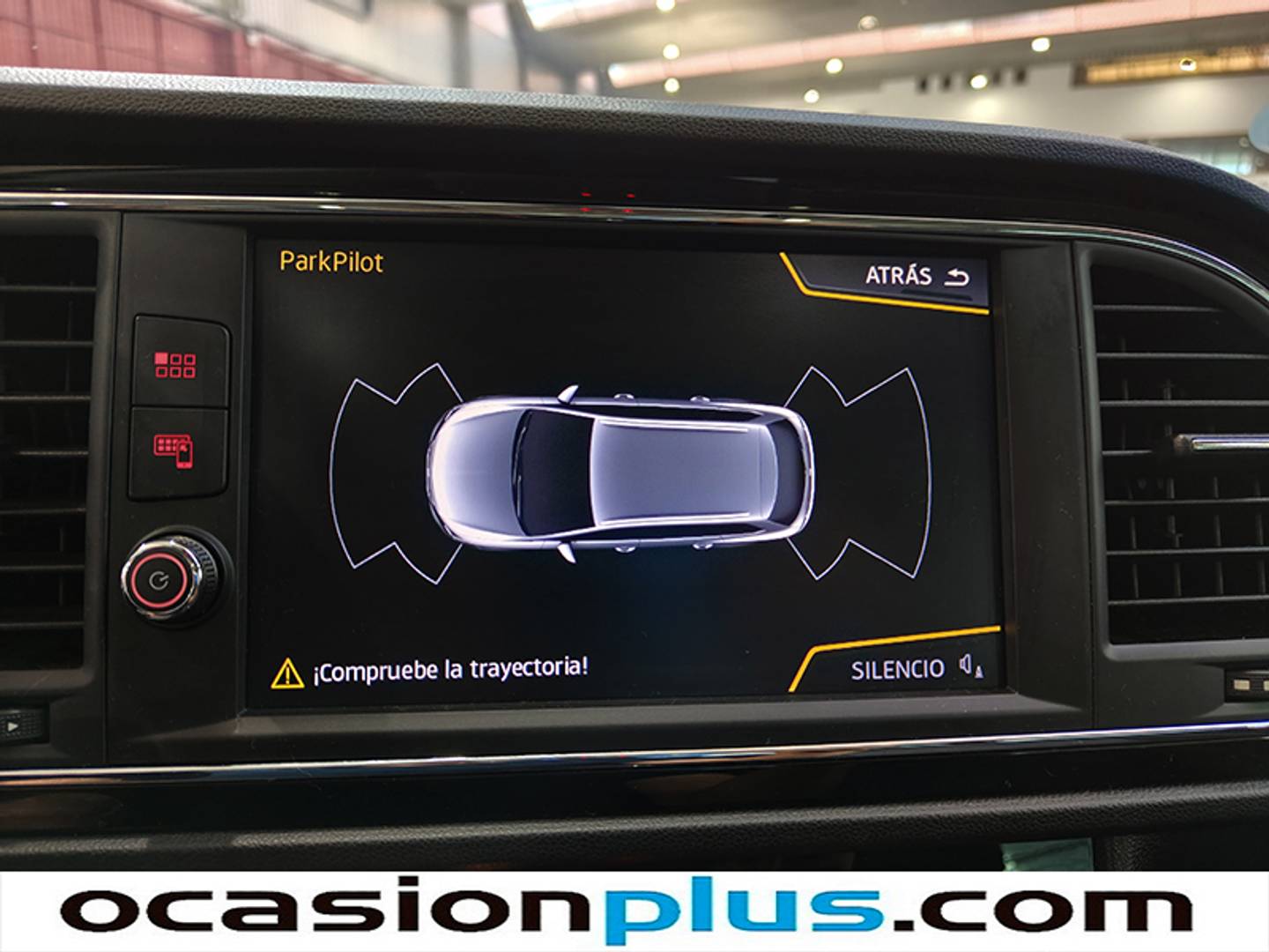 Foto Seat León SEAT Leon ST 2.0 TDI S&S FR Plus DSG (184 CV)