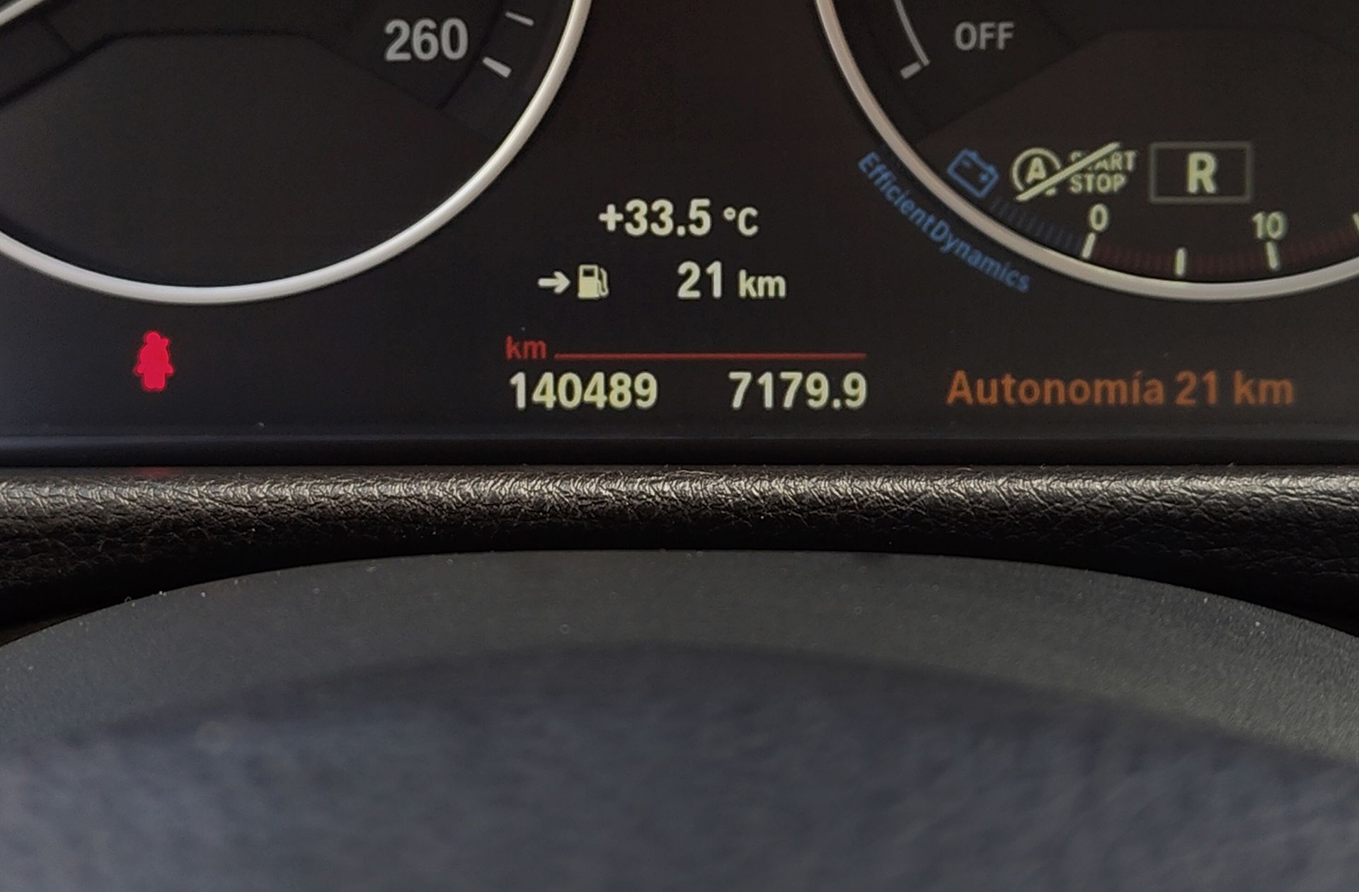 BMW Serie 3 318d Business - foto 11