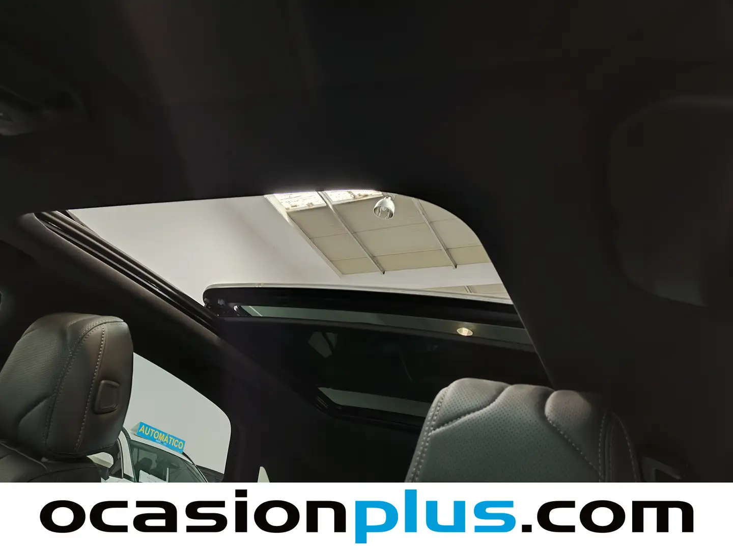 Foto DS DS 7 Crossback DS DS7 Crossback E-Tense 300 Louvre 4WD Auto (300 CV)