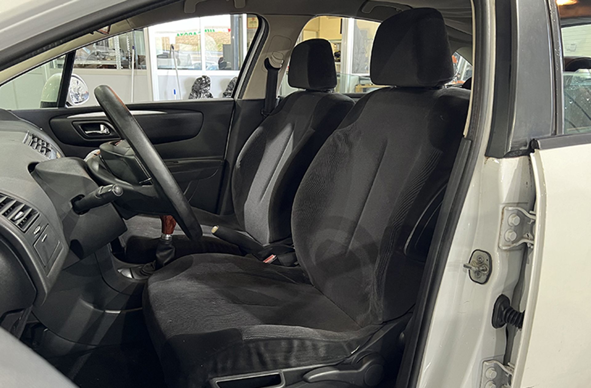 Citroën C4 1.6 HDi Cool CMP - foto 8