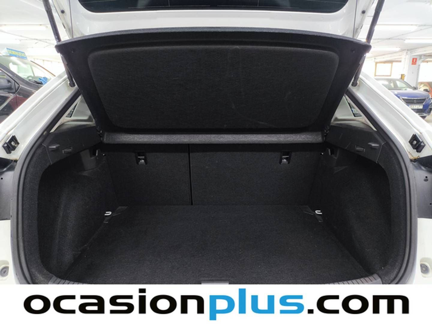 Fotos maletero Volkswagen Taigo Volkswagen Taigo "Más" 1.0 TSI (115 CV)