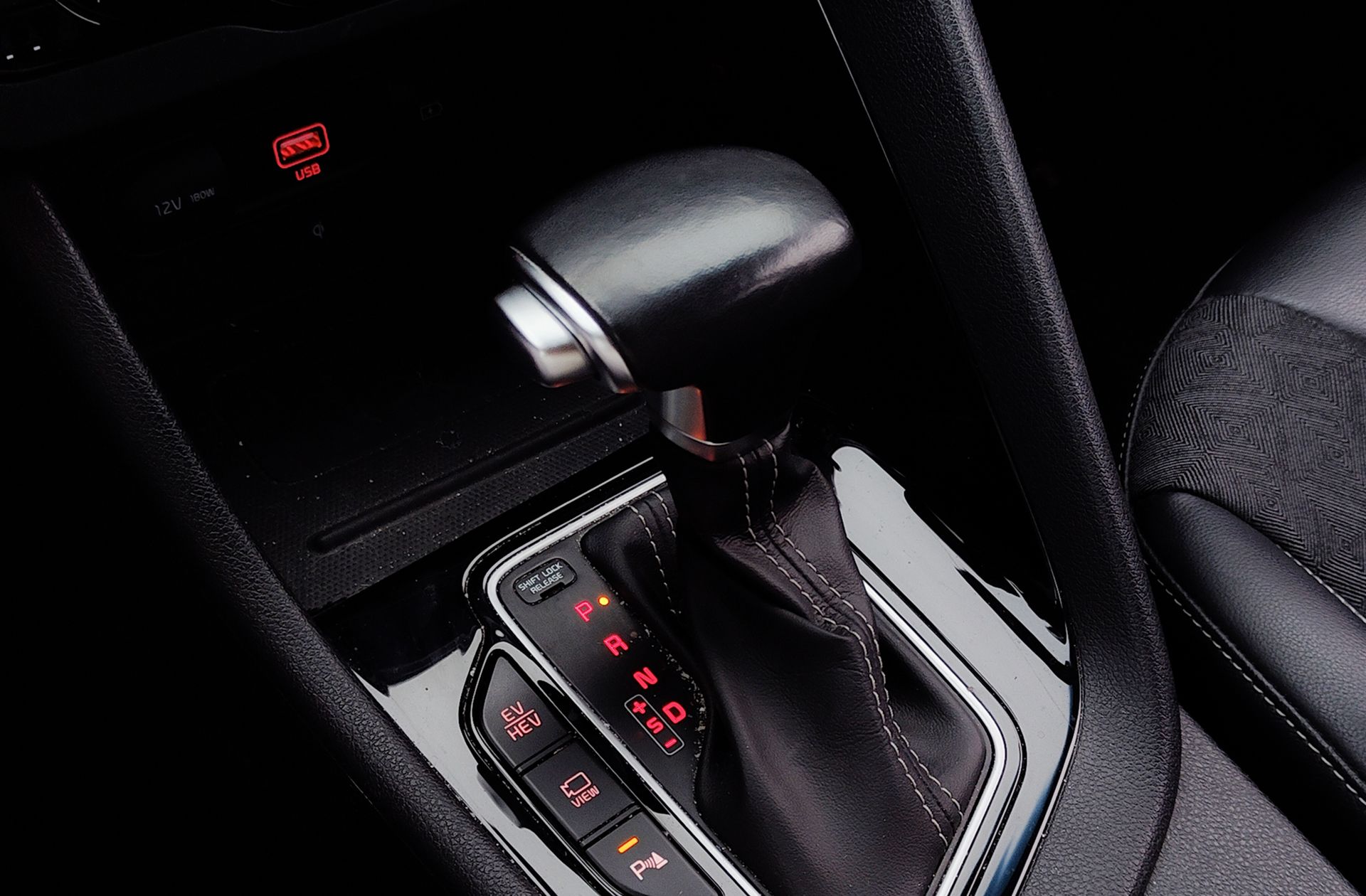 Kia Niro 1.6 GDi PHEV Híbrido Emotion - foto 5