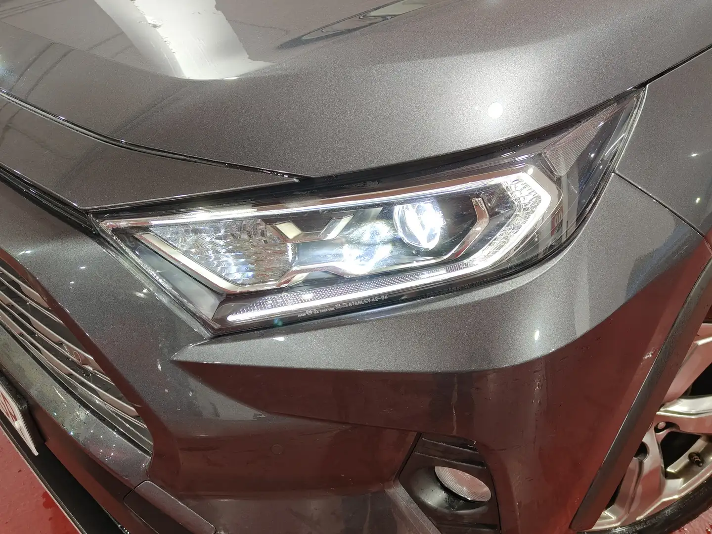 Foto Toyota Rav4 Toyota Rav4 2.5l hybrid Luxury (218 CV)