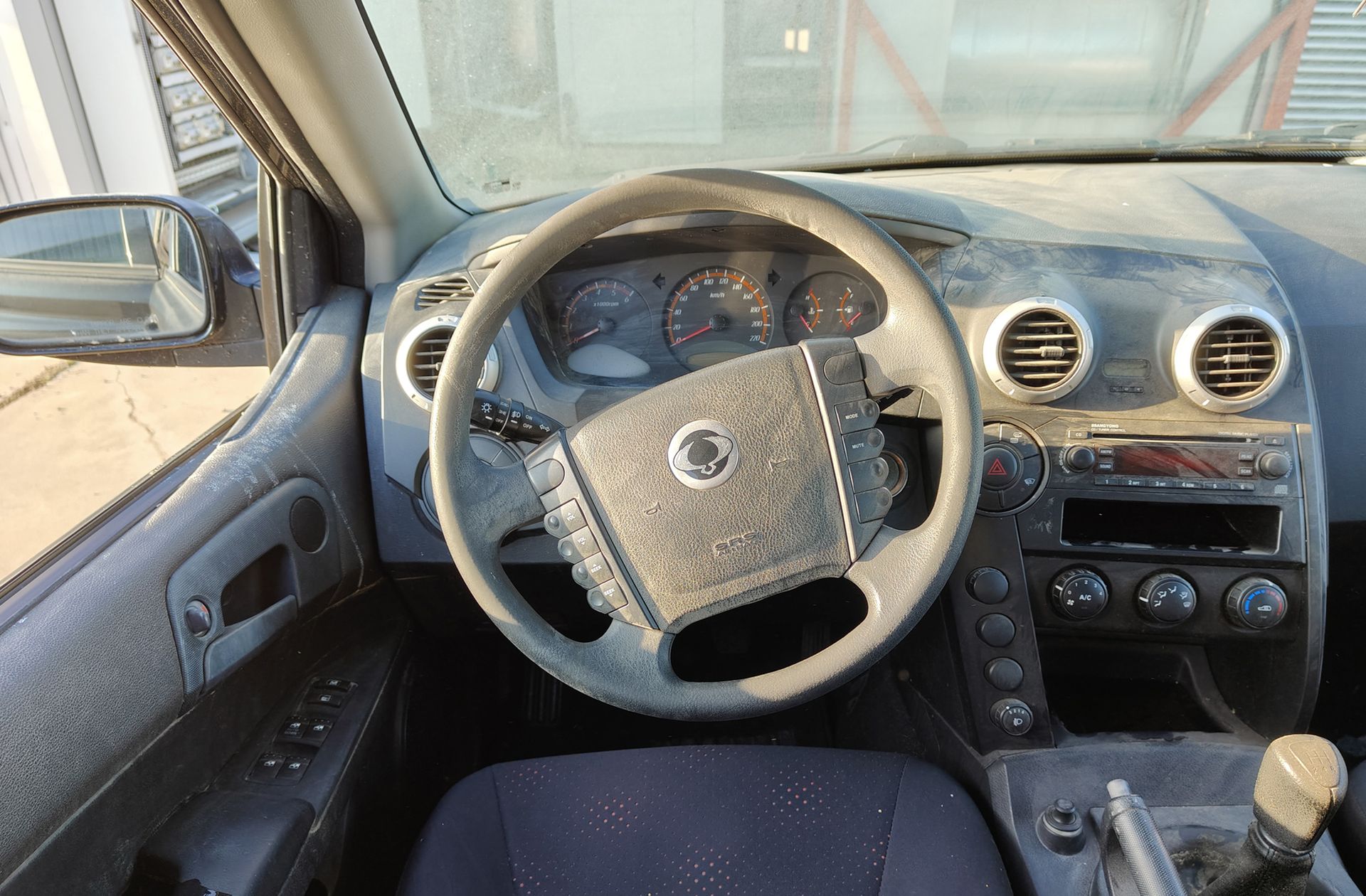 SsangYong Actyon 200 XDI 4x2 - foto 17