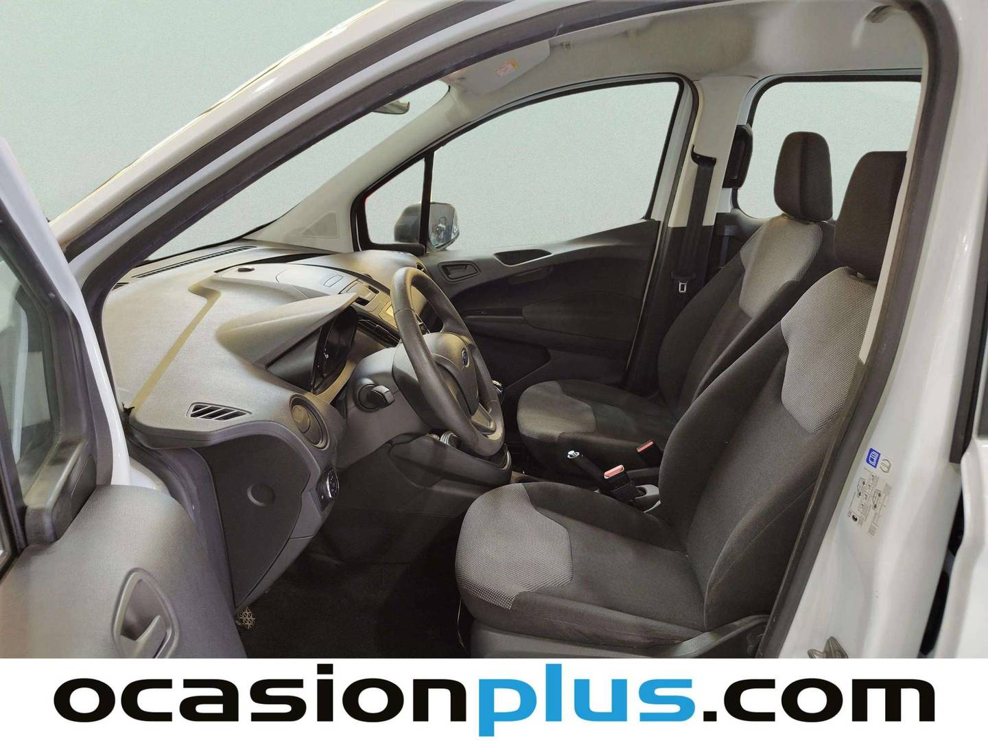 Foto asientos delanteros Ford Tourneo Courier Ford Tourneo Courier 1.0 EcoBoost Ambiente (100 CV)