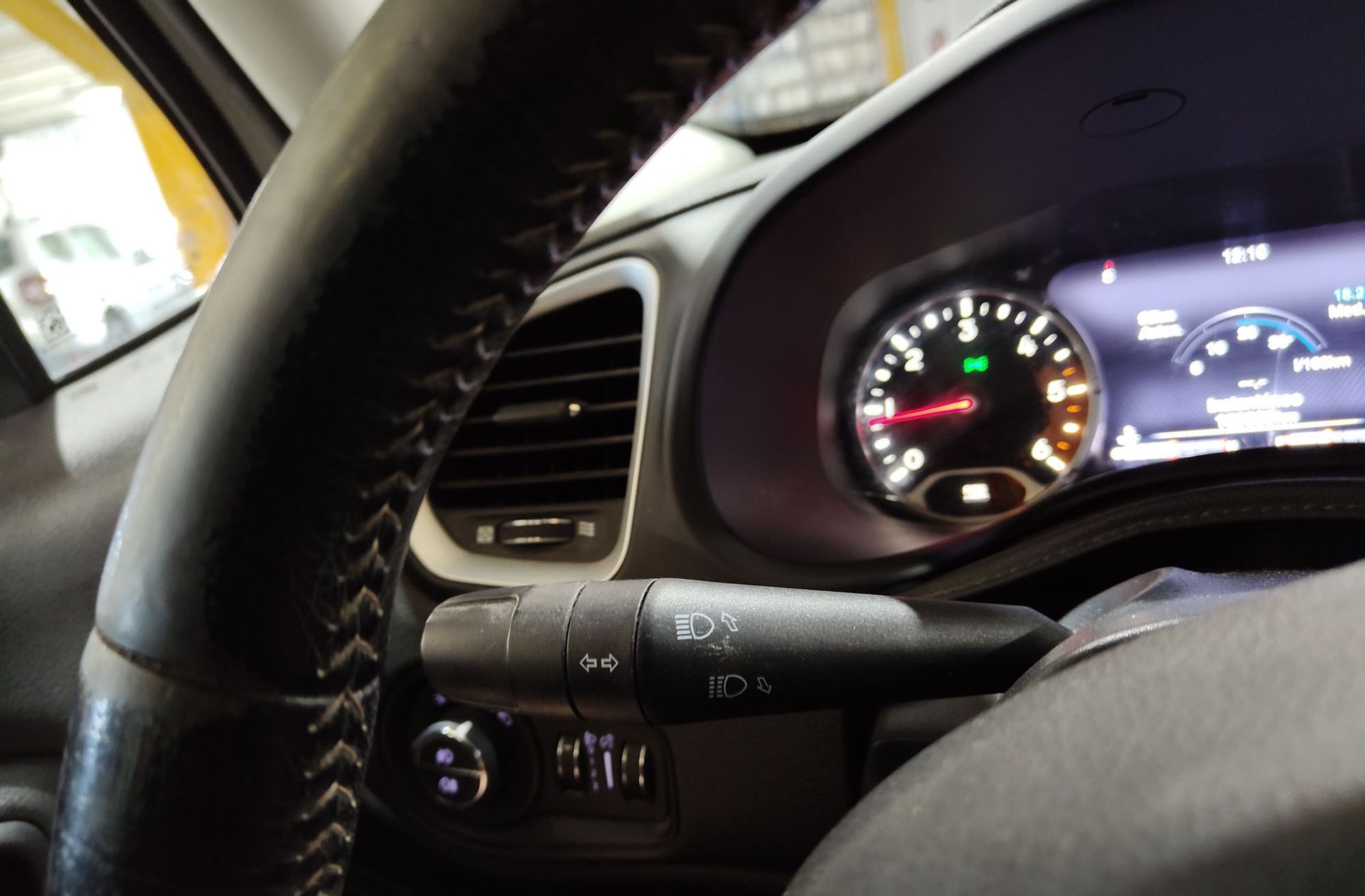 Jeep Renegade 2.0 MultiJet Limited 4x4 AD Low - foto 24