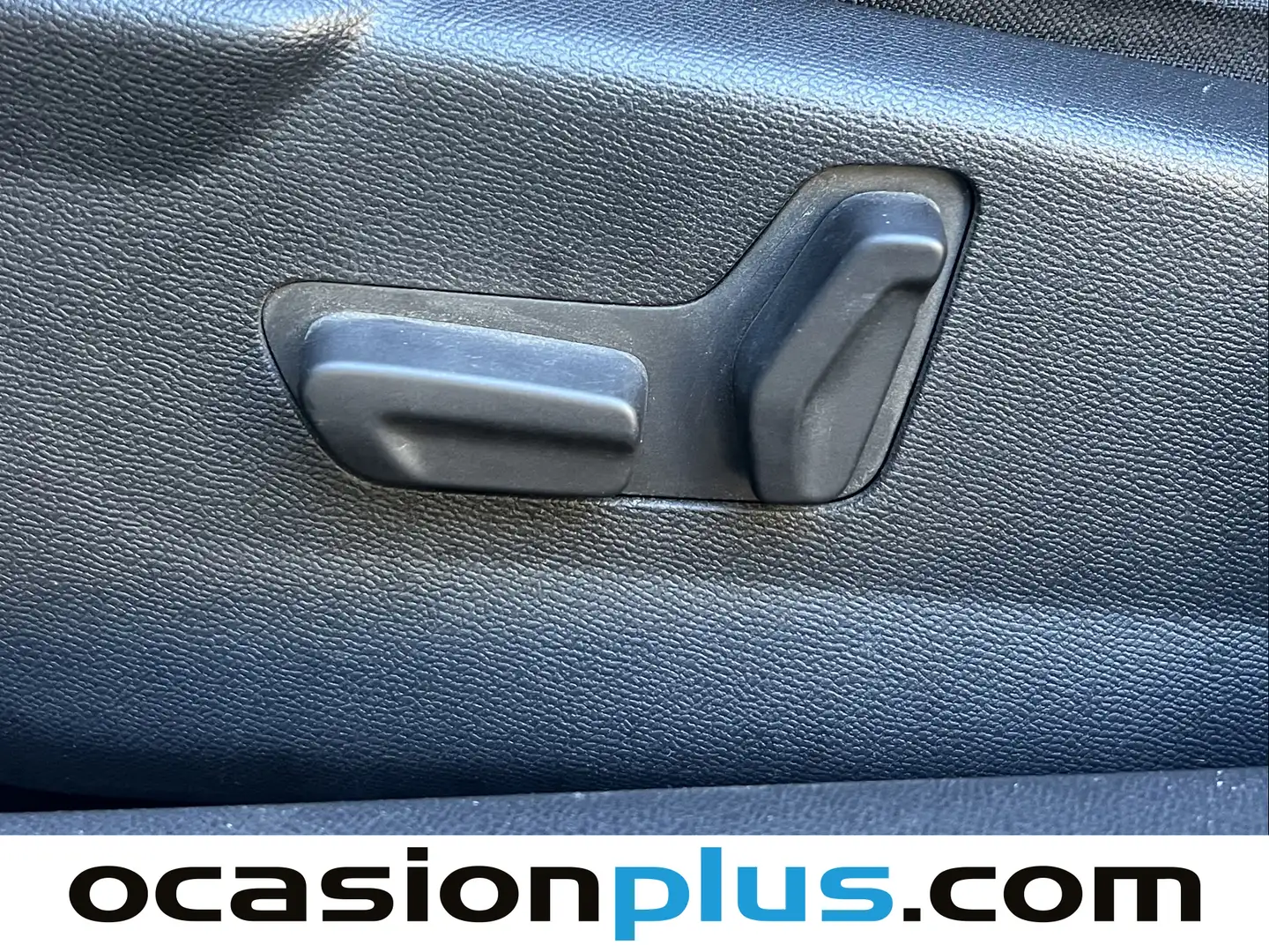 Foto DS DS 3 Crossback DS DS3 Crossback PureTech 130 Grand Chic EAT8  (130 CV)